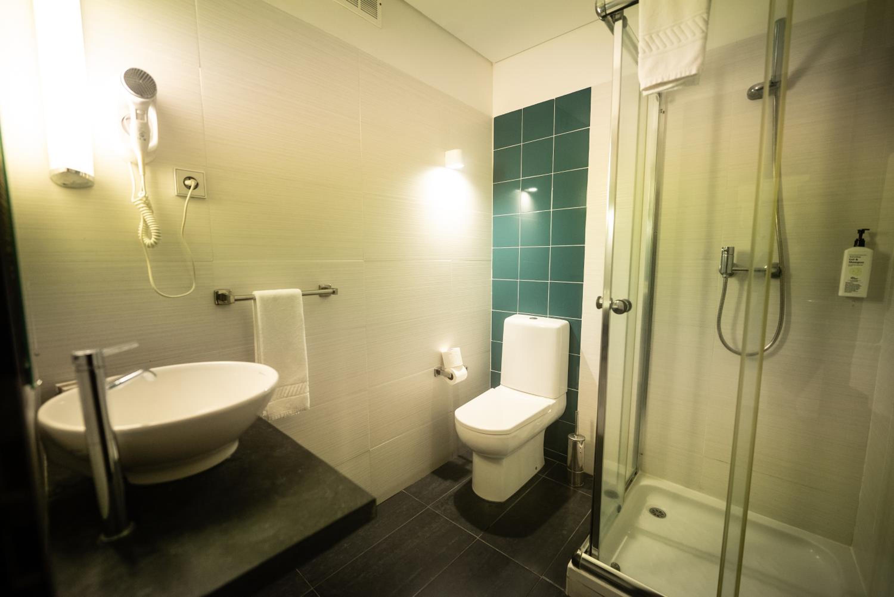 Single Room - Photo 3