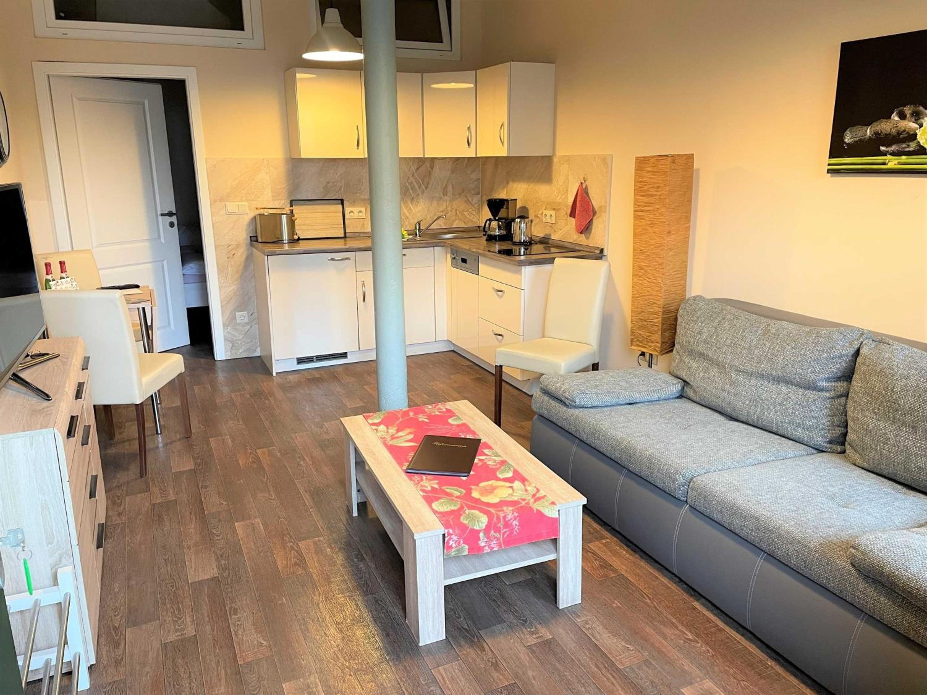 Apartment photo 3