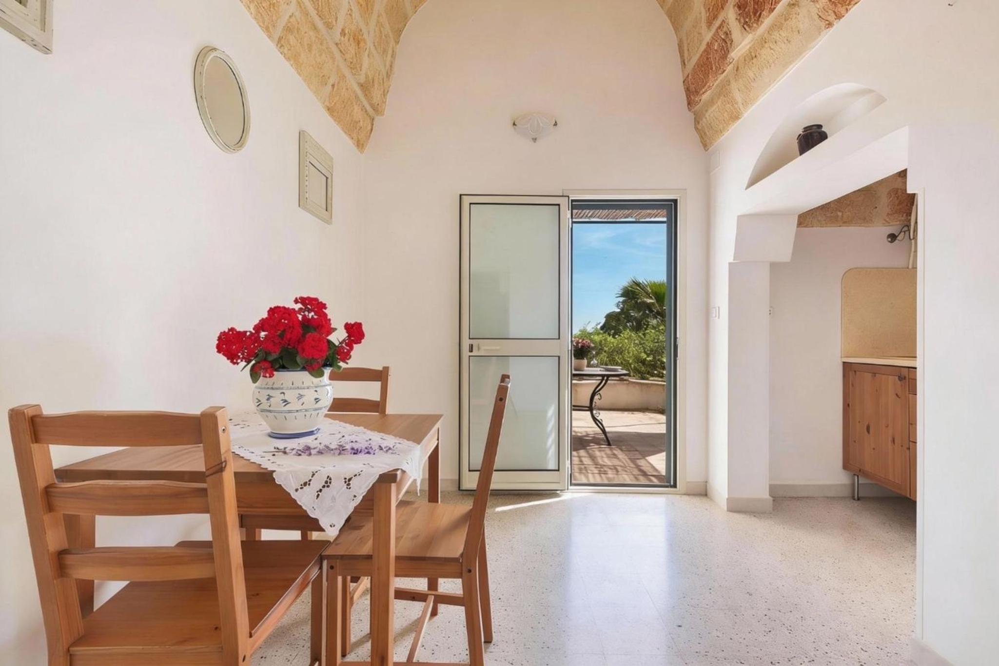 One-Bedroom Apartment with Garden View photo 2