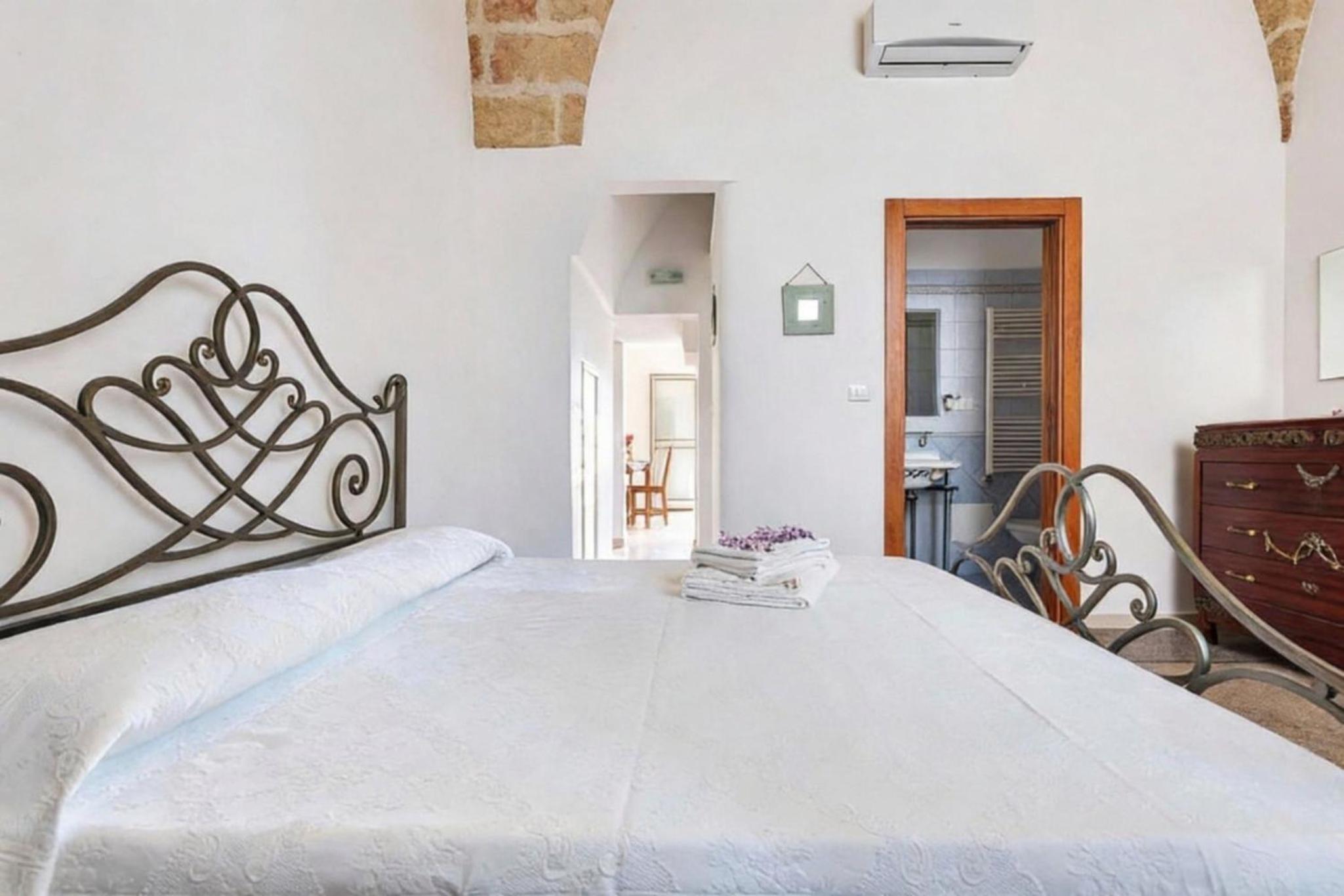 One-Bedroom Apartment with Garden View photo 1