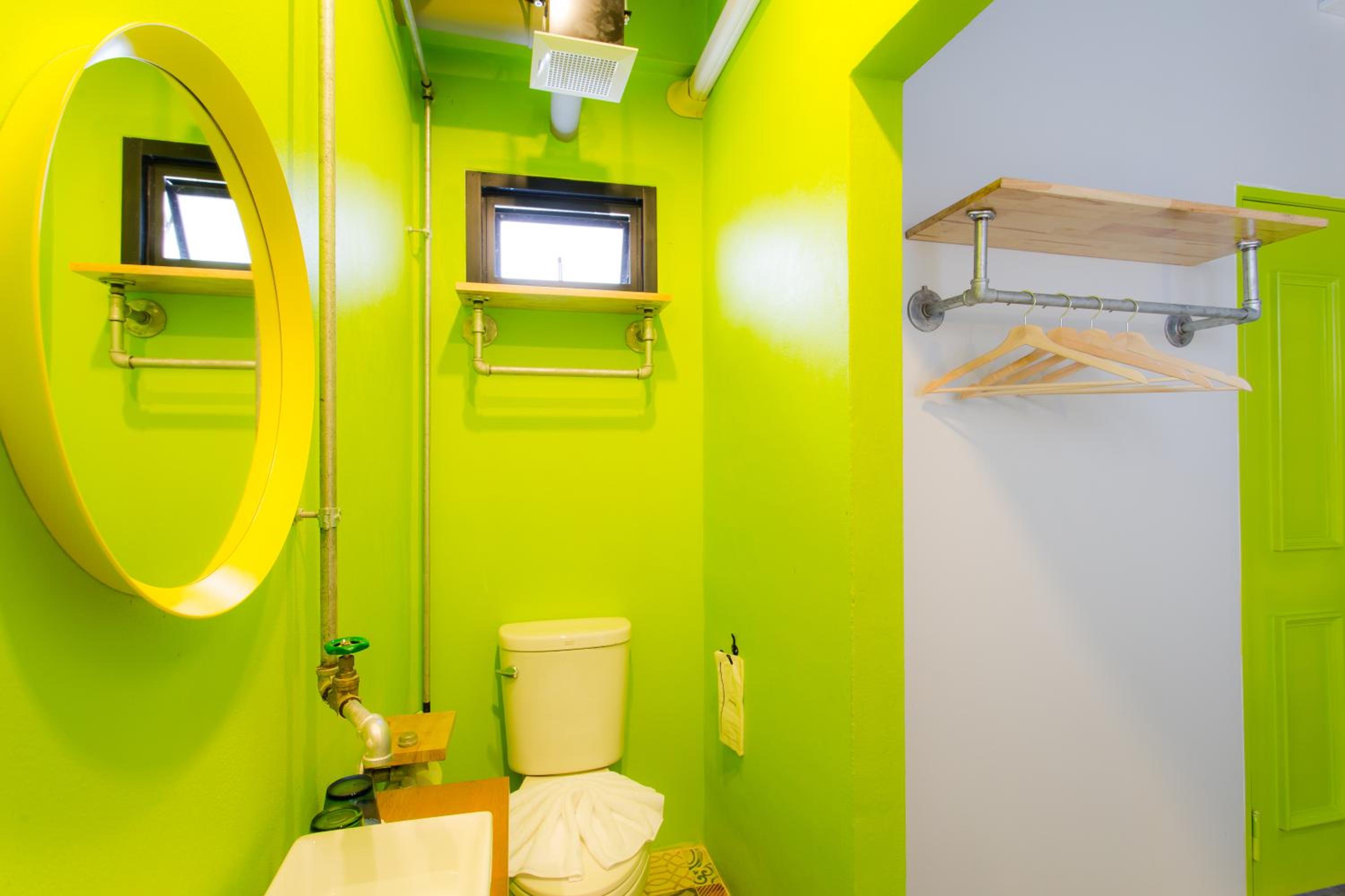 Triple Room with Private Bathroom photo 2