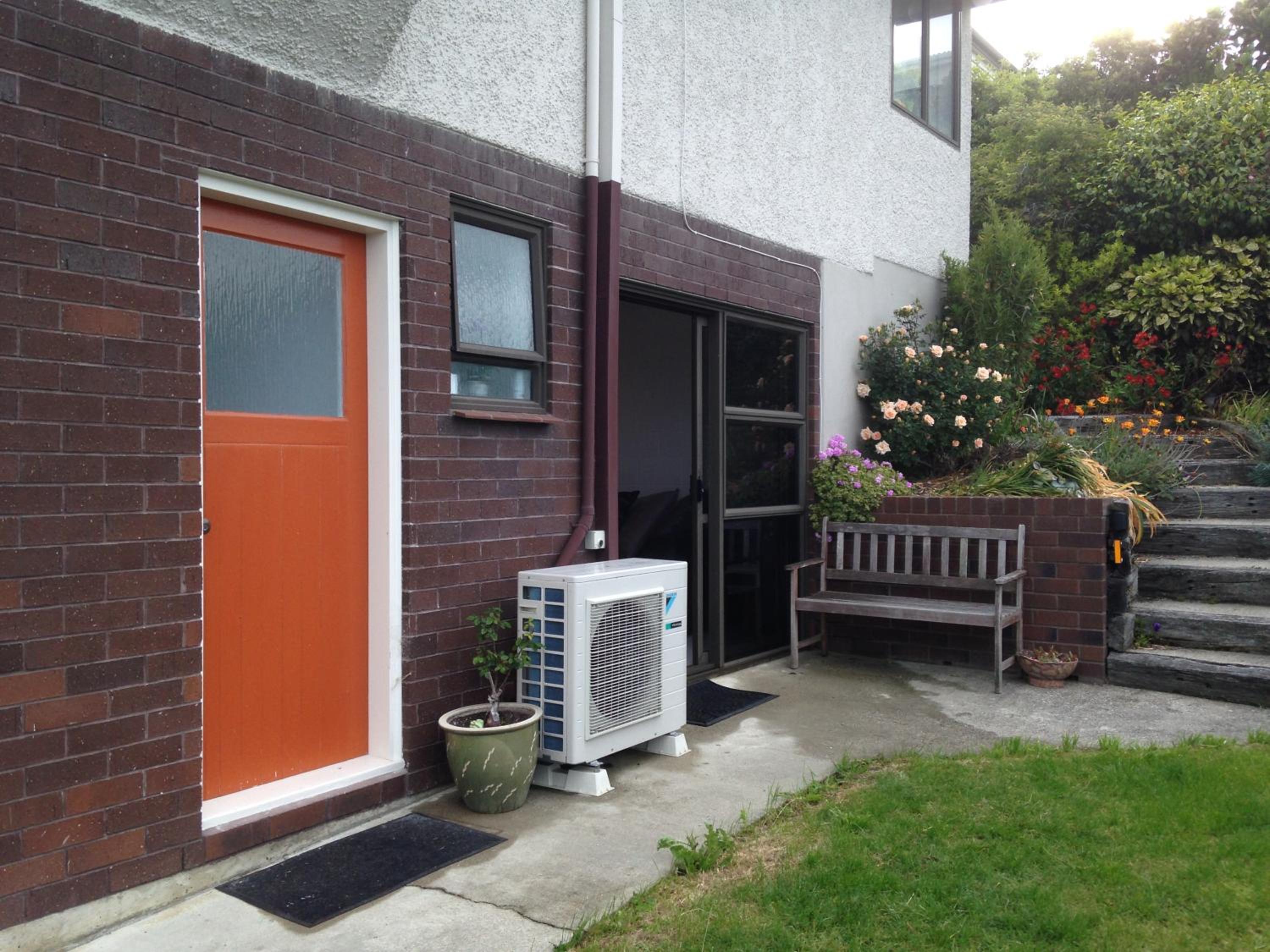 Studio Apartment - Photo 4