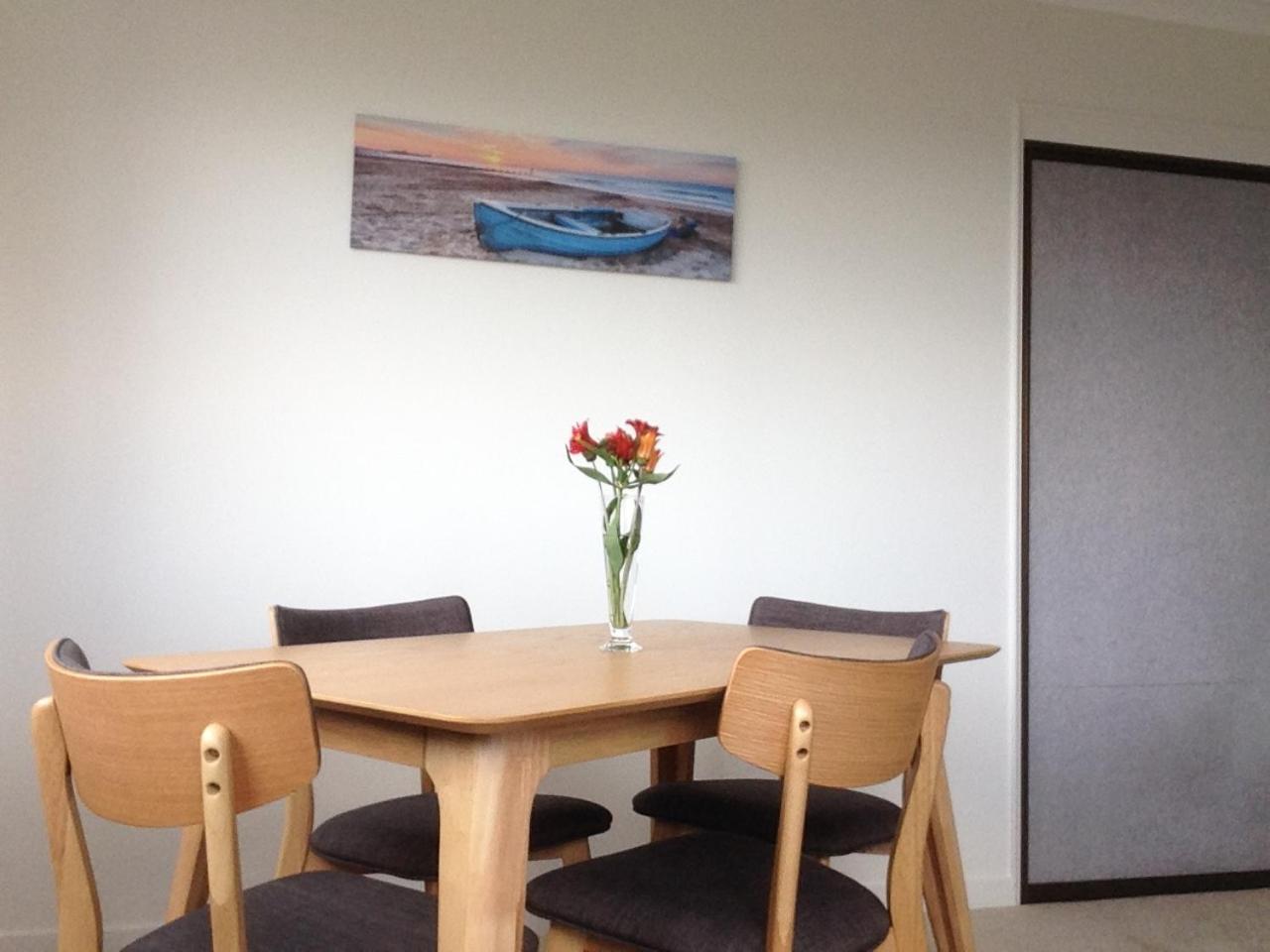 Studio Apartment - Photo 8