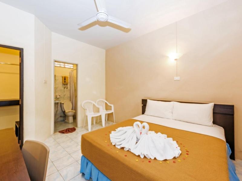 Standard Double Room with Fan - Photo 1