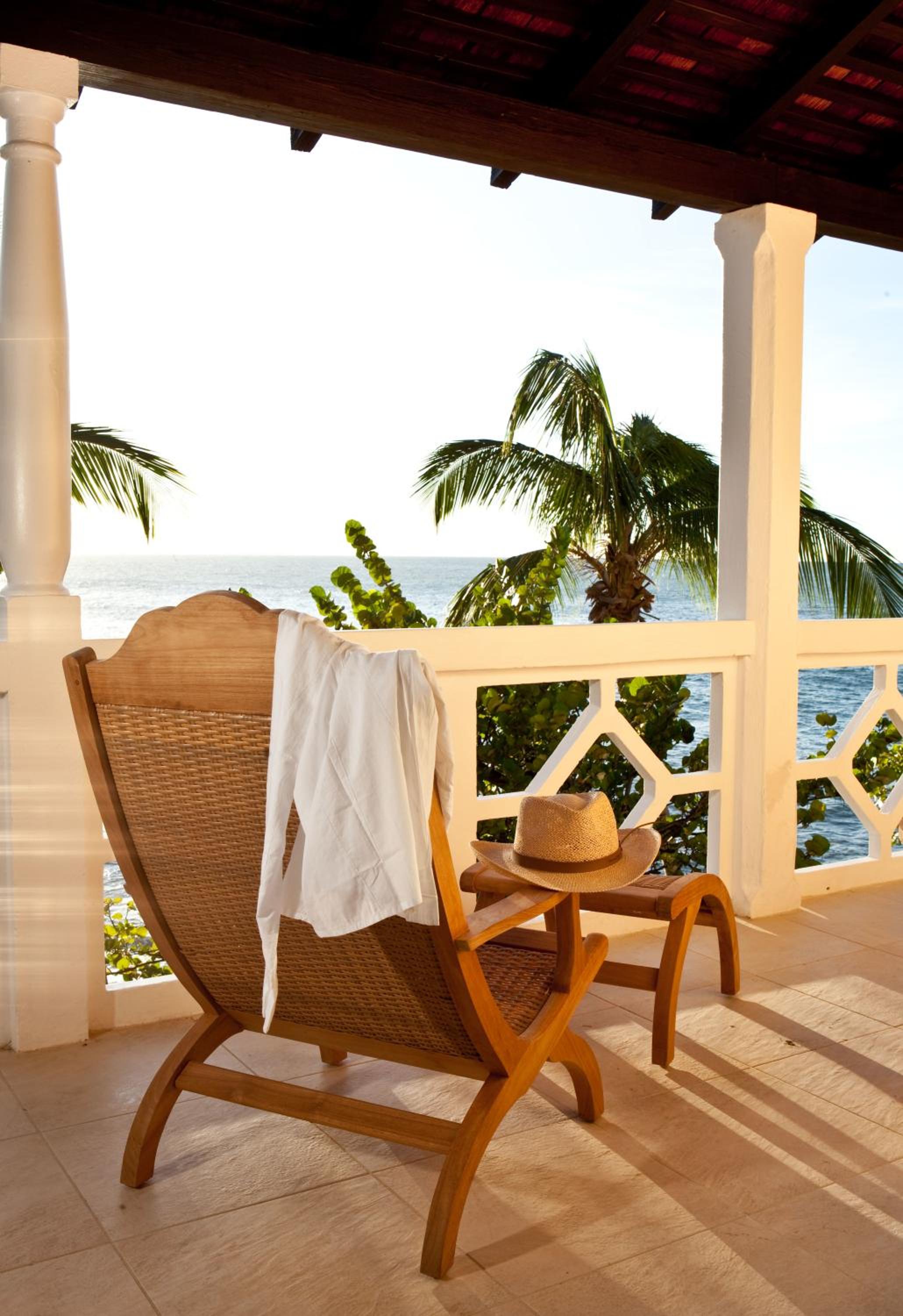 Queen Room with Two Queen Beds and 1 hour daily spa treatment photo 1