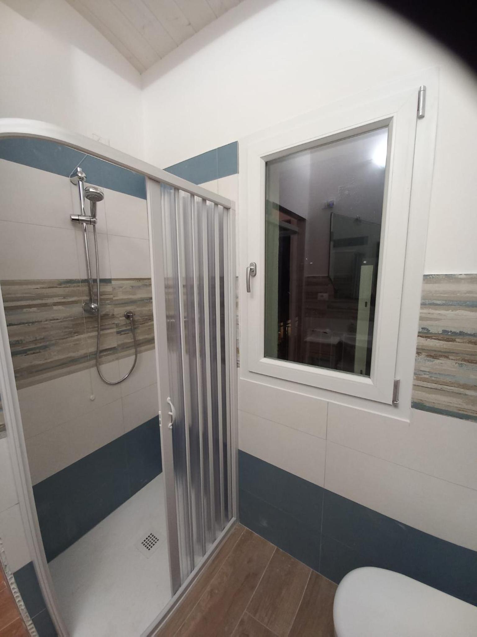 Deluxe Room (2 Adults + 1 Child) photo 2