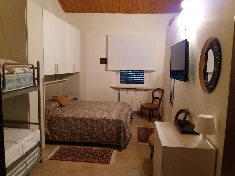 Deluxe Room (2 Adults + 1 Child) photo 3