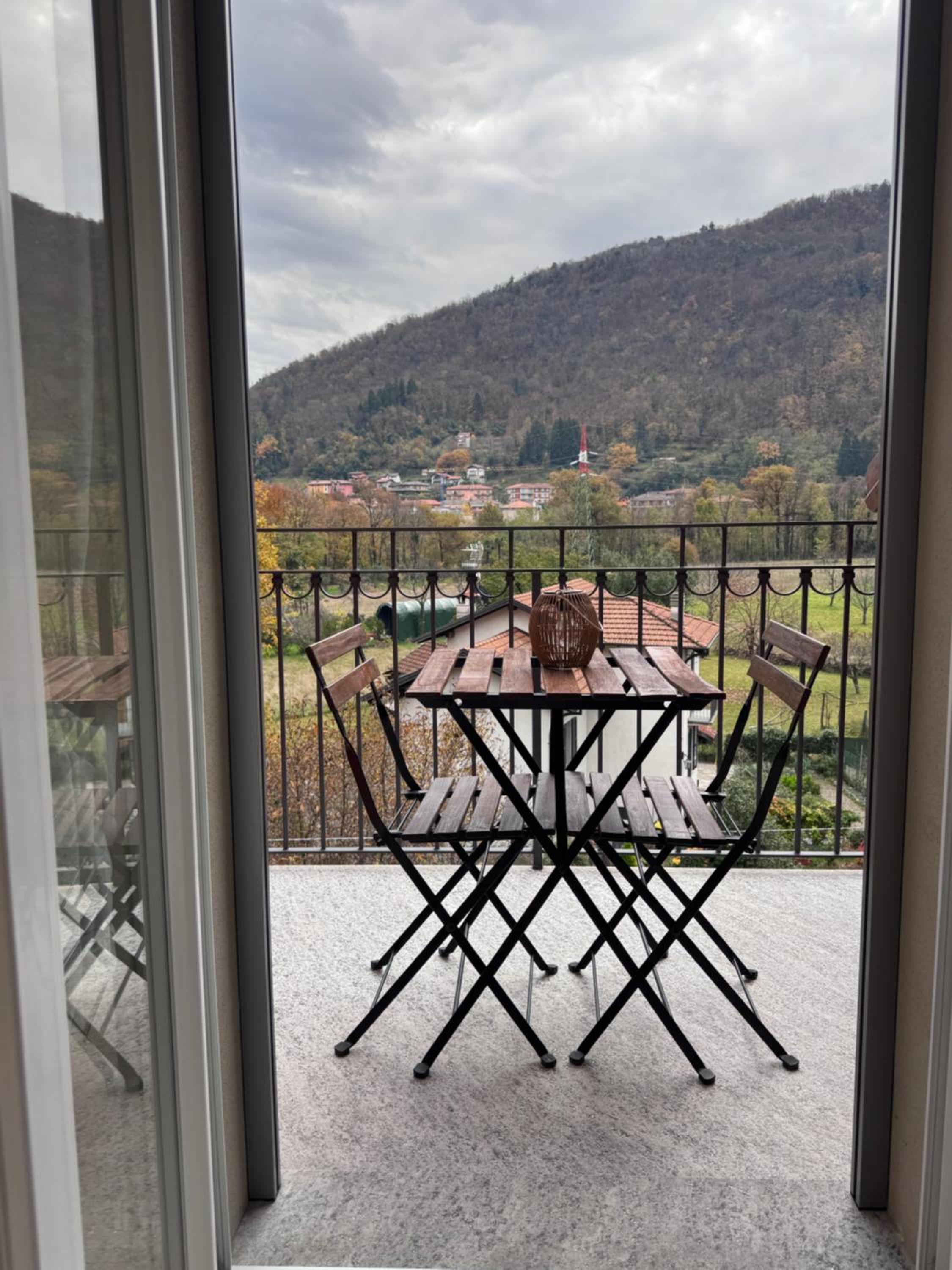 Studio with Balcony photo 2