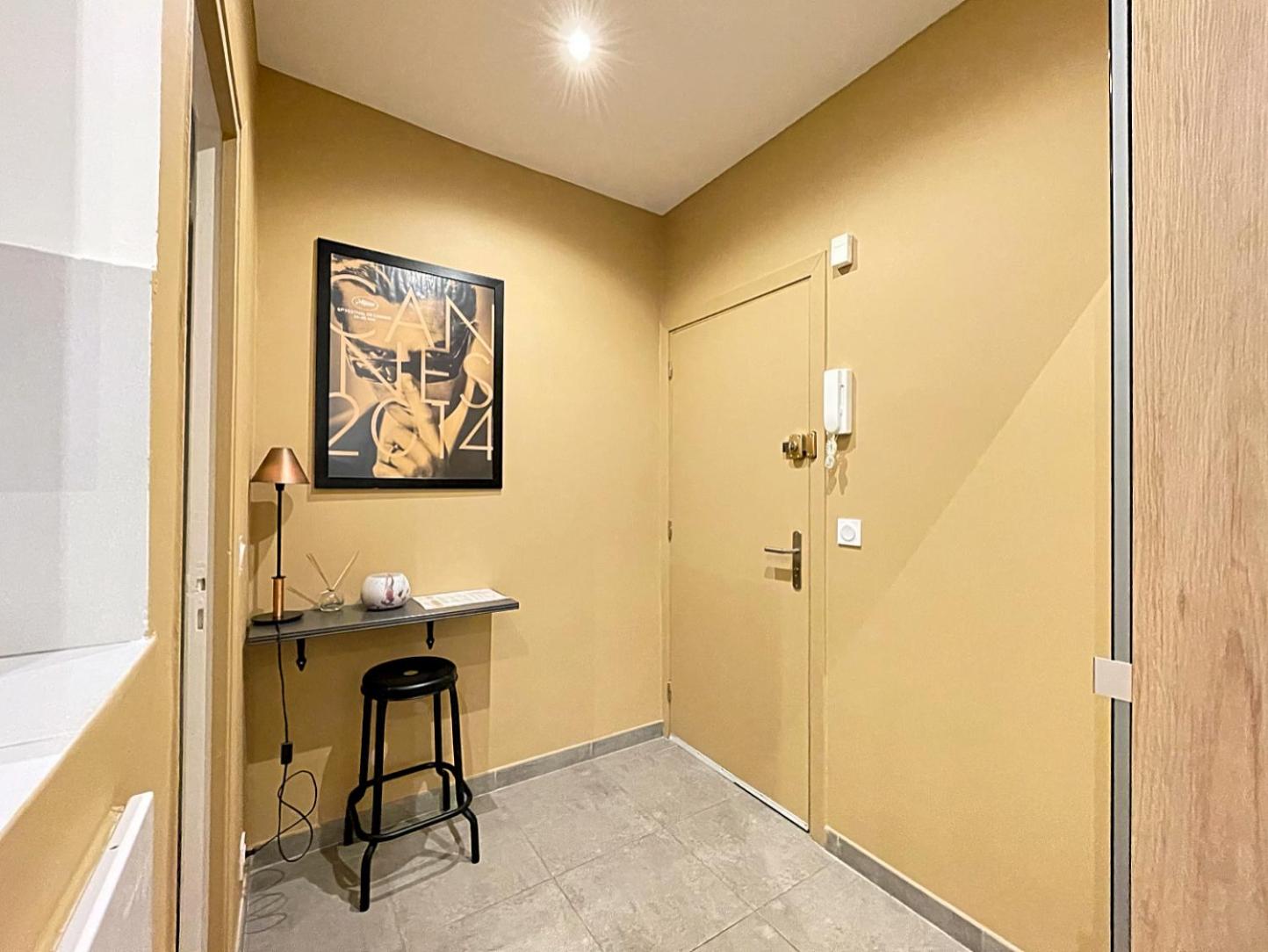 Studio with Terrace