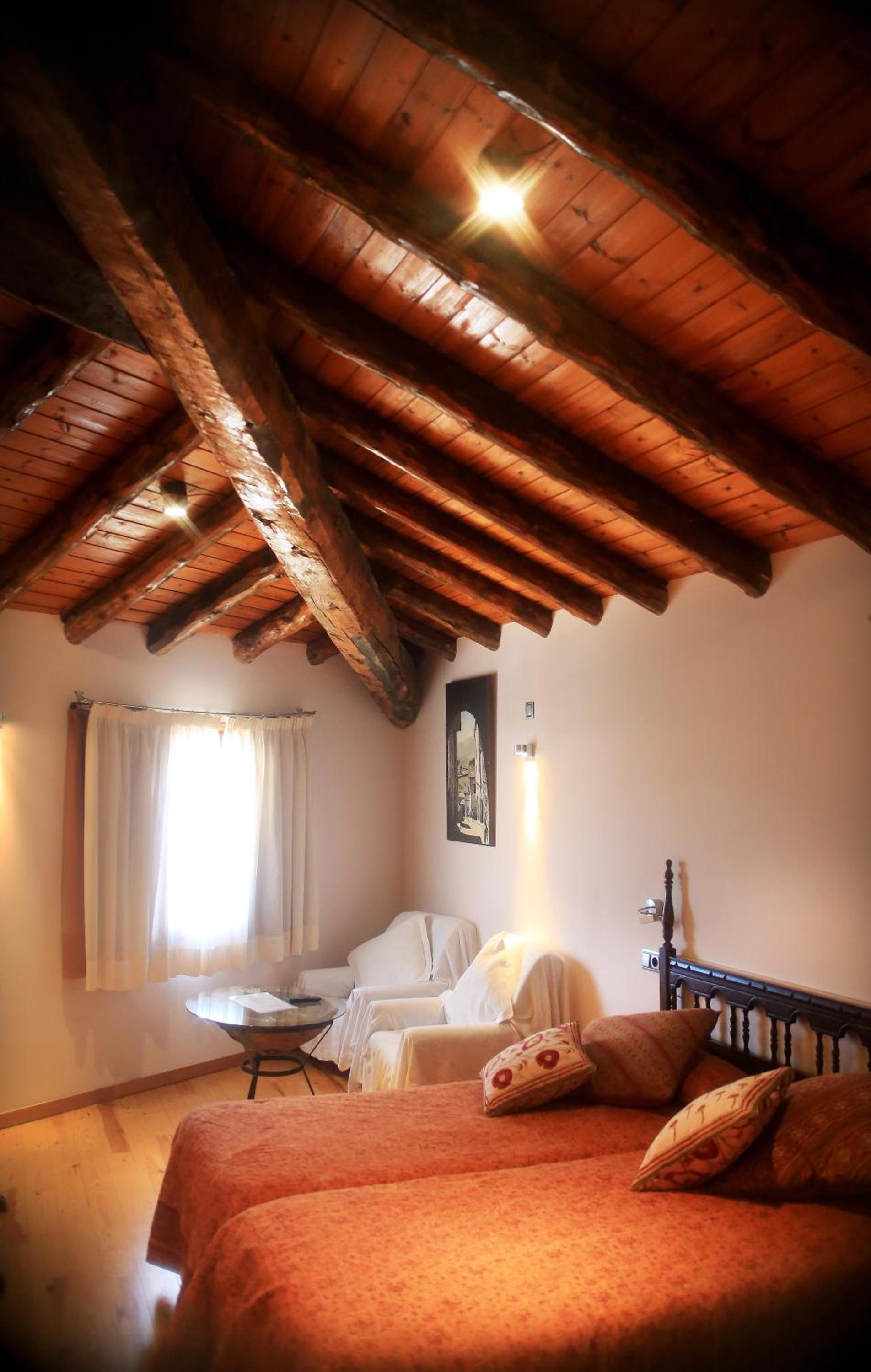 Triple Room - Photo 6