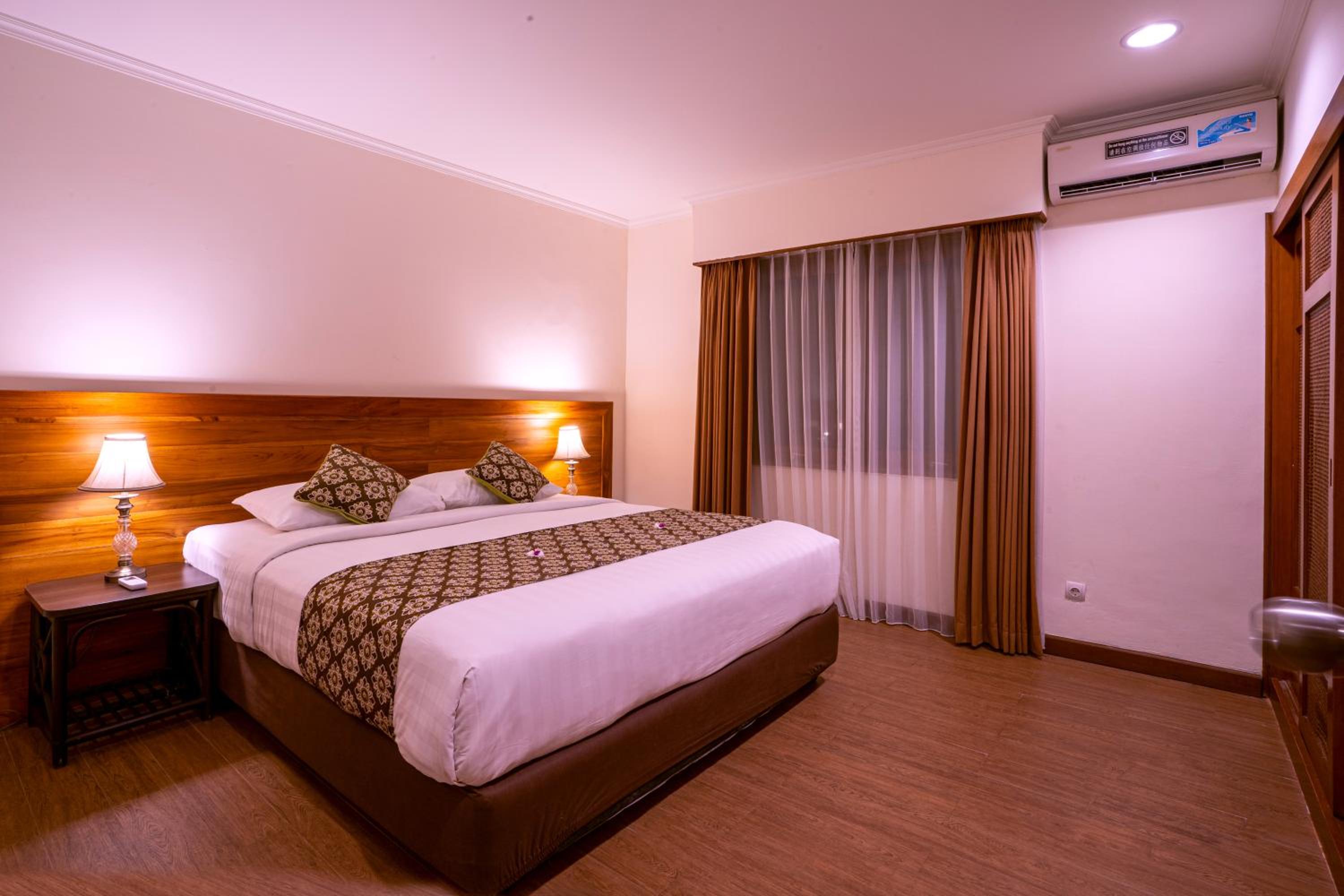 Two-Bedroom Suite - Photo 4