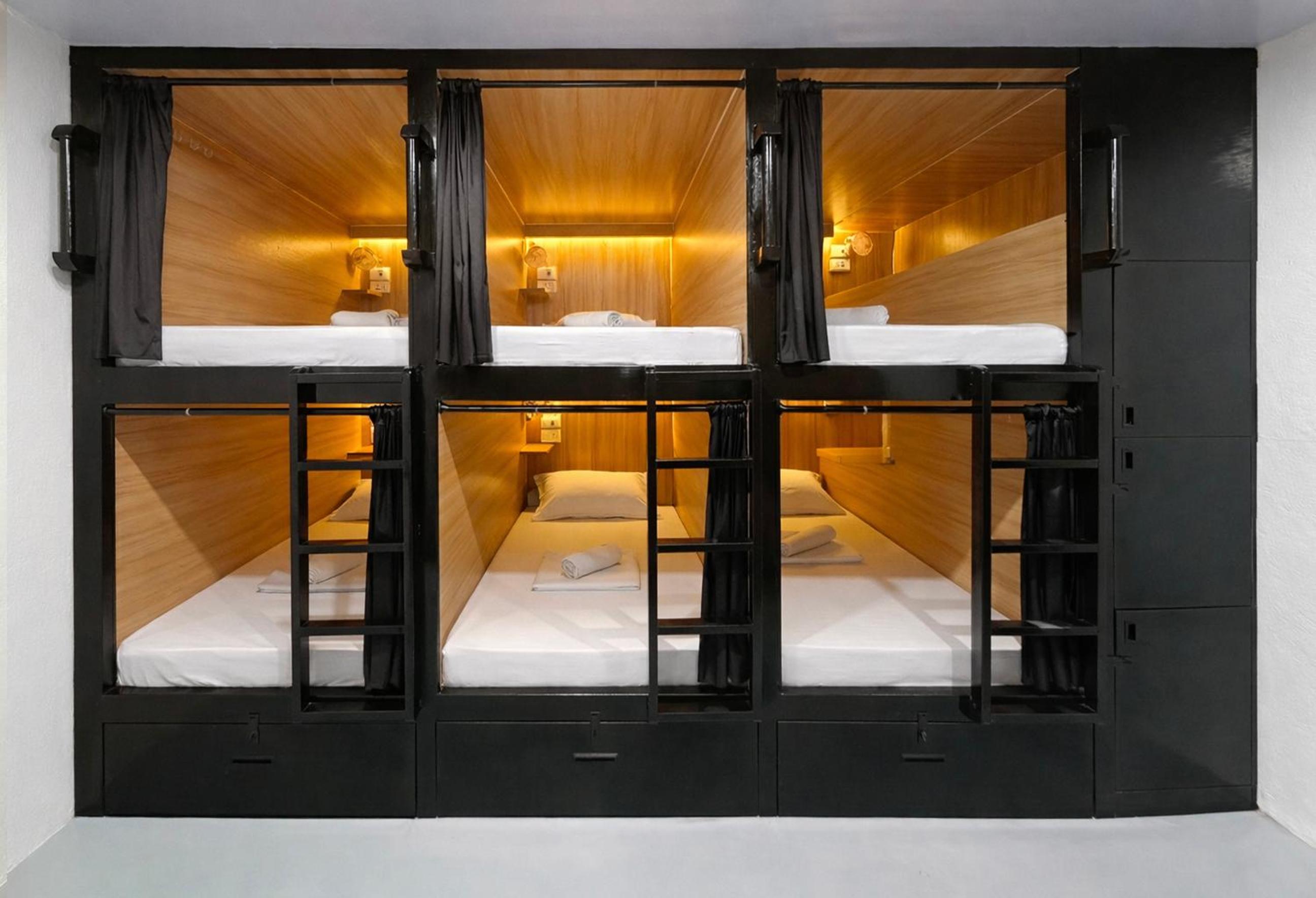 Bed in 6-Bed Mixed Dormitory Room photo 1