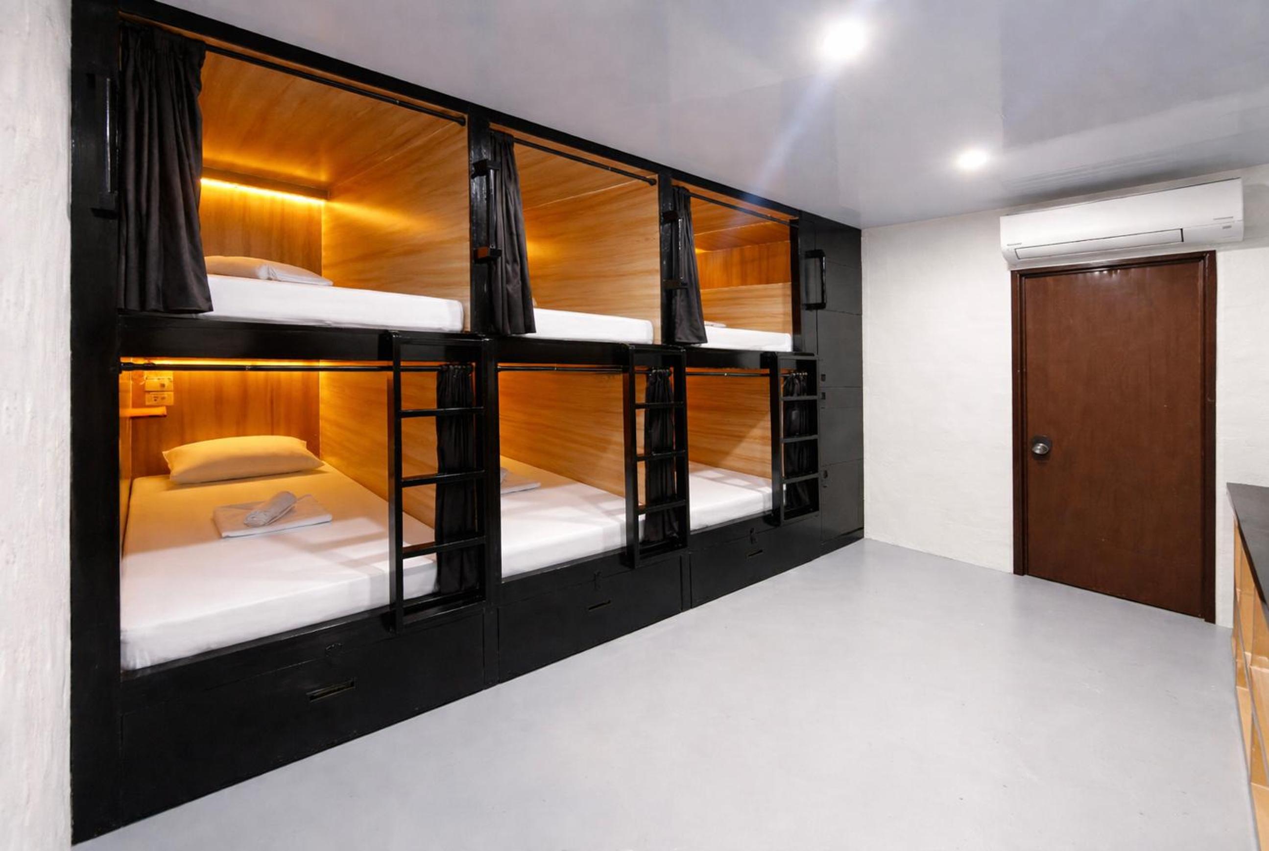 Bed in 6-Bed Mixed Dormitory Room photo 2