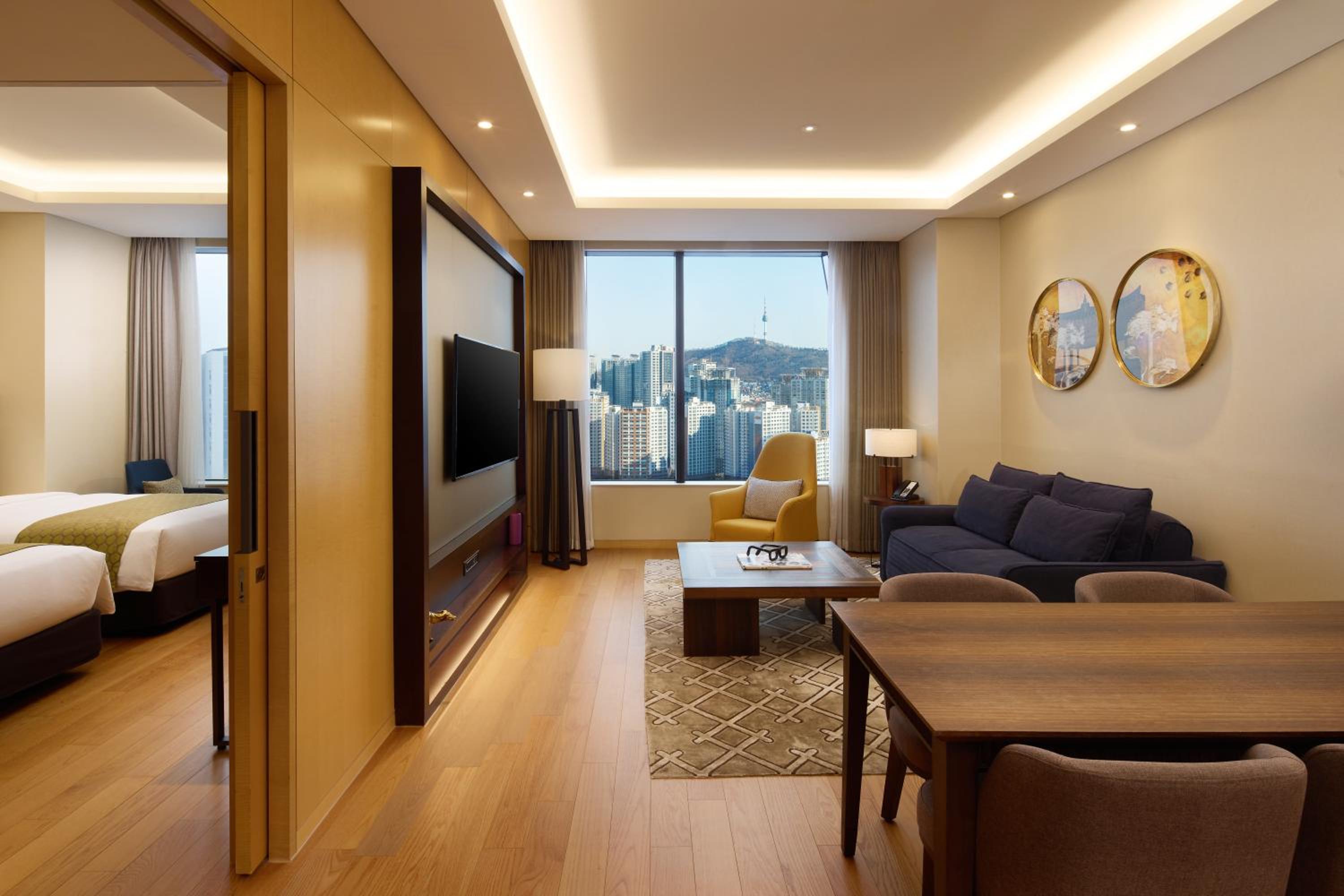 Junior Suite with Two Single Beds photo 1