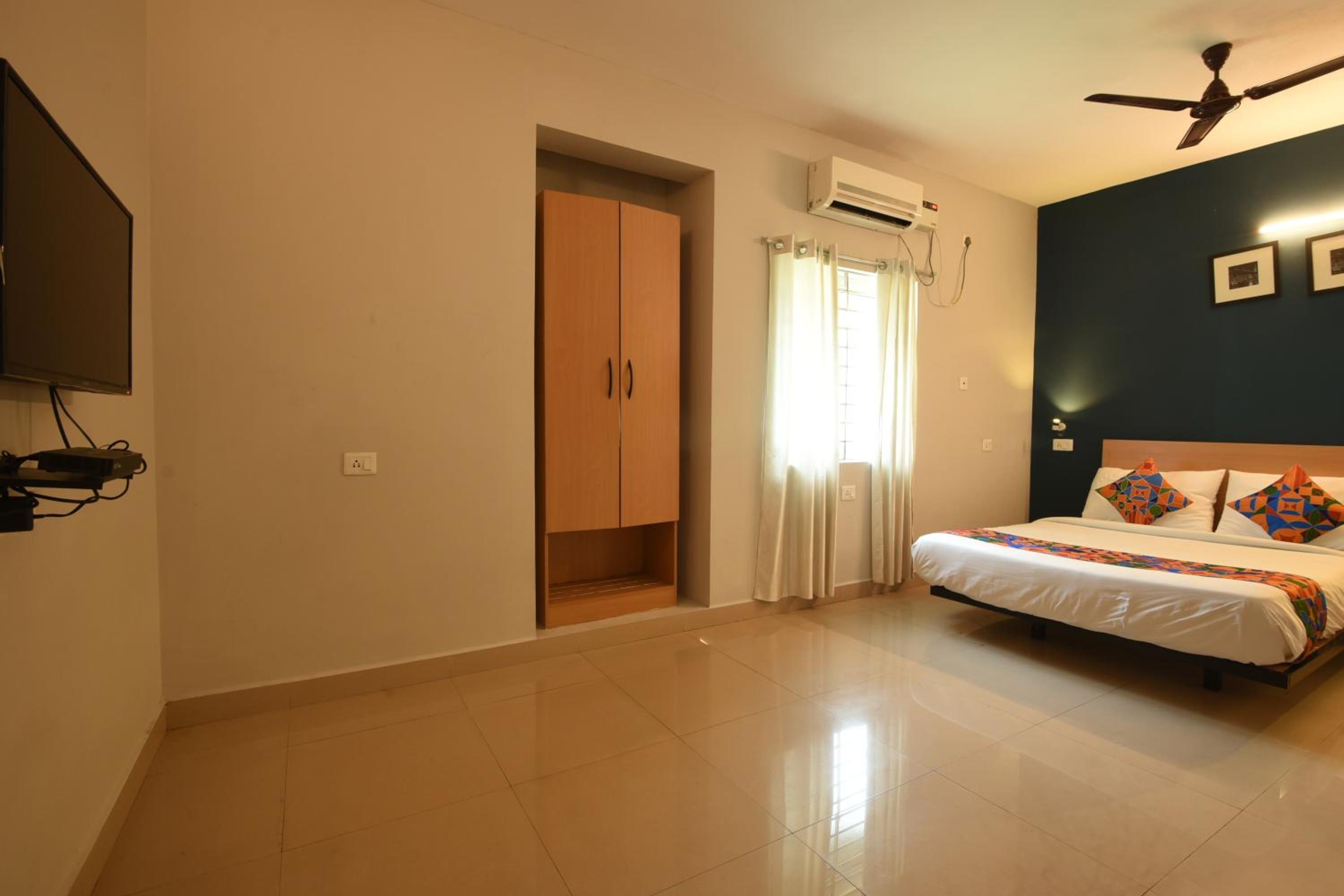 Standard Family Room