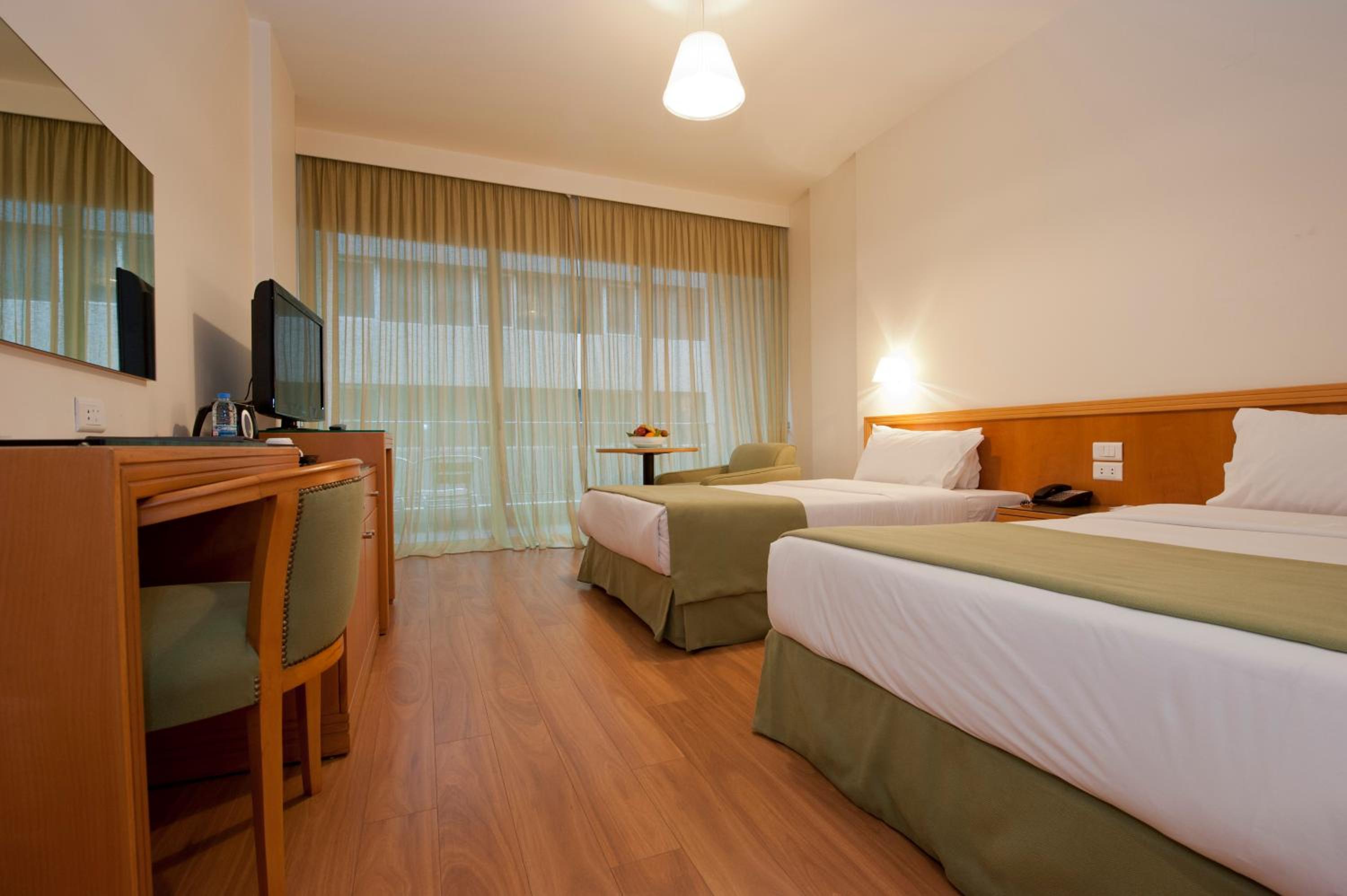 Classic Twin Room - Photo 4