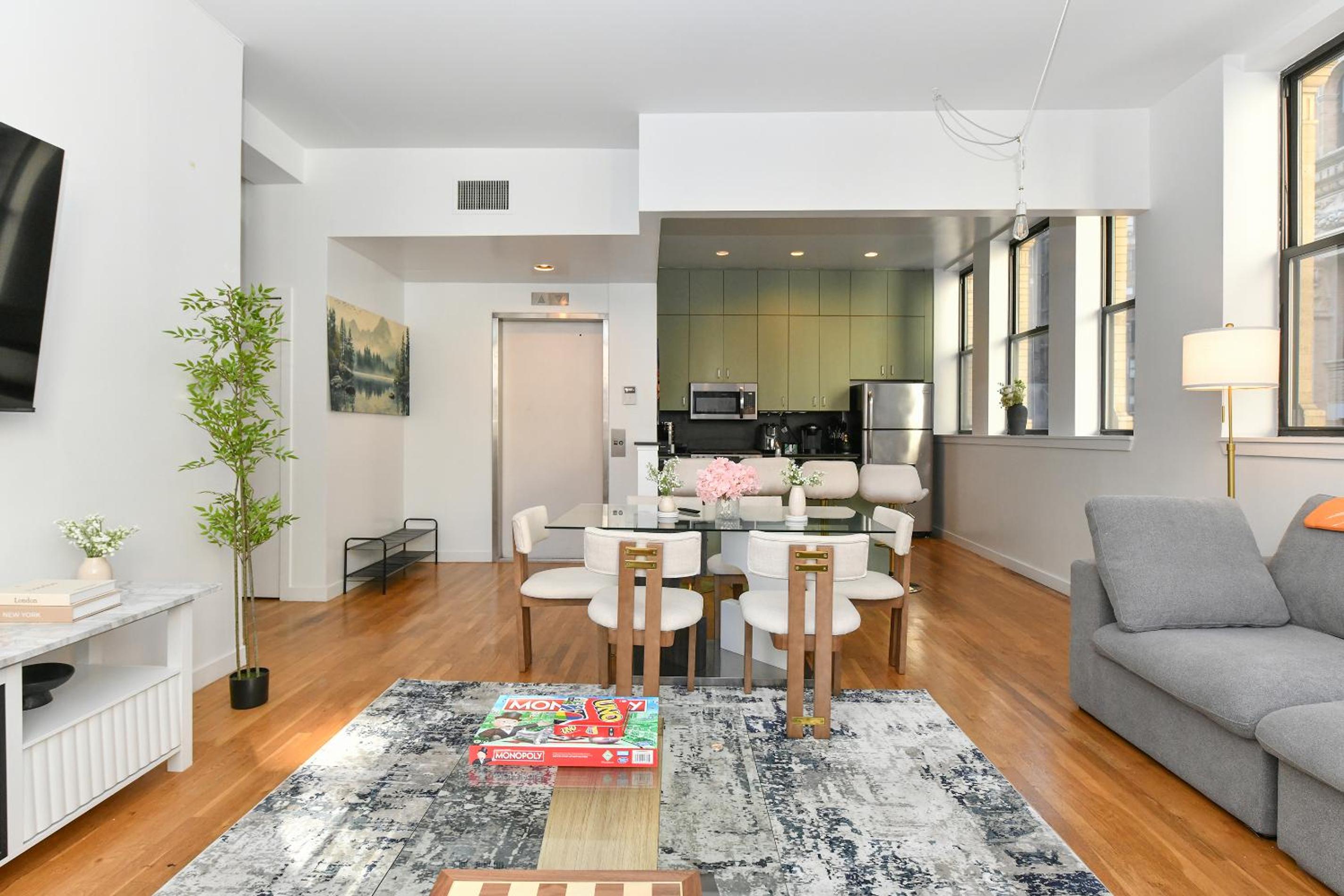 Three-Bedroom Deluxe Apartment photo 2