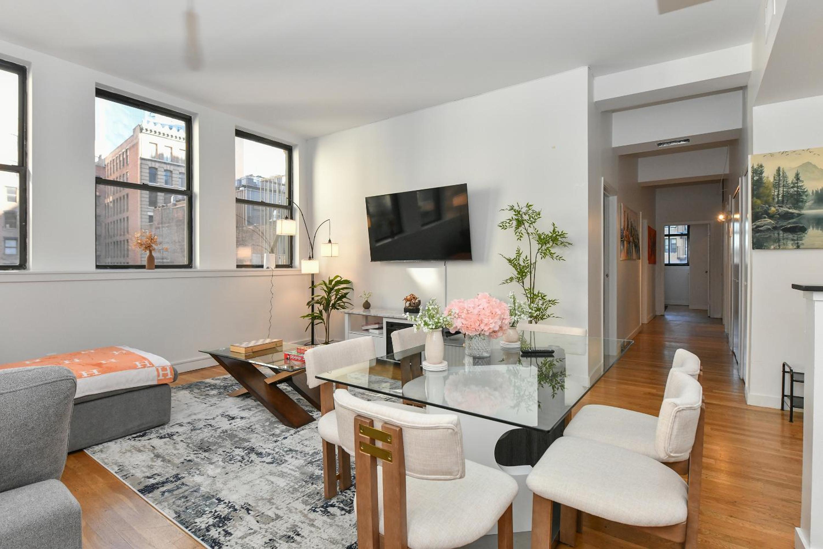 Three-Bedroom Deluxe Apartment photo 1