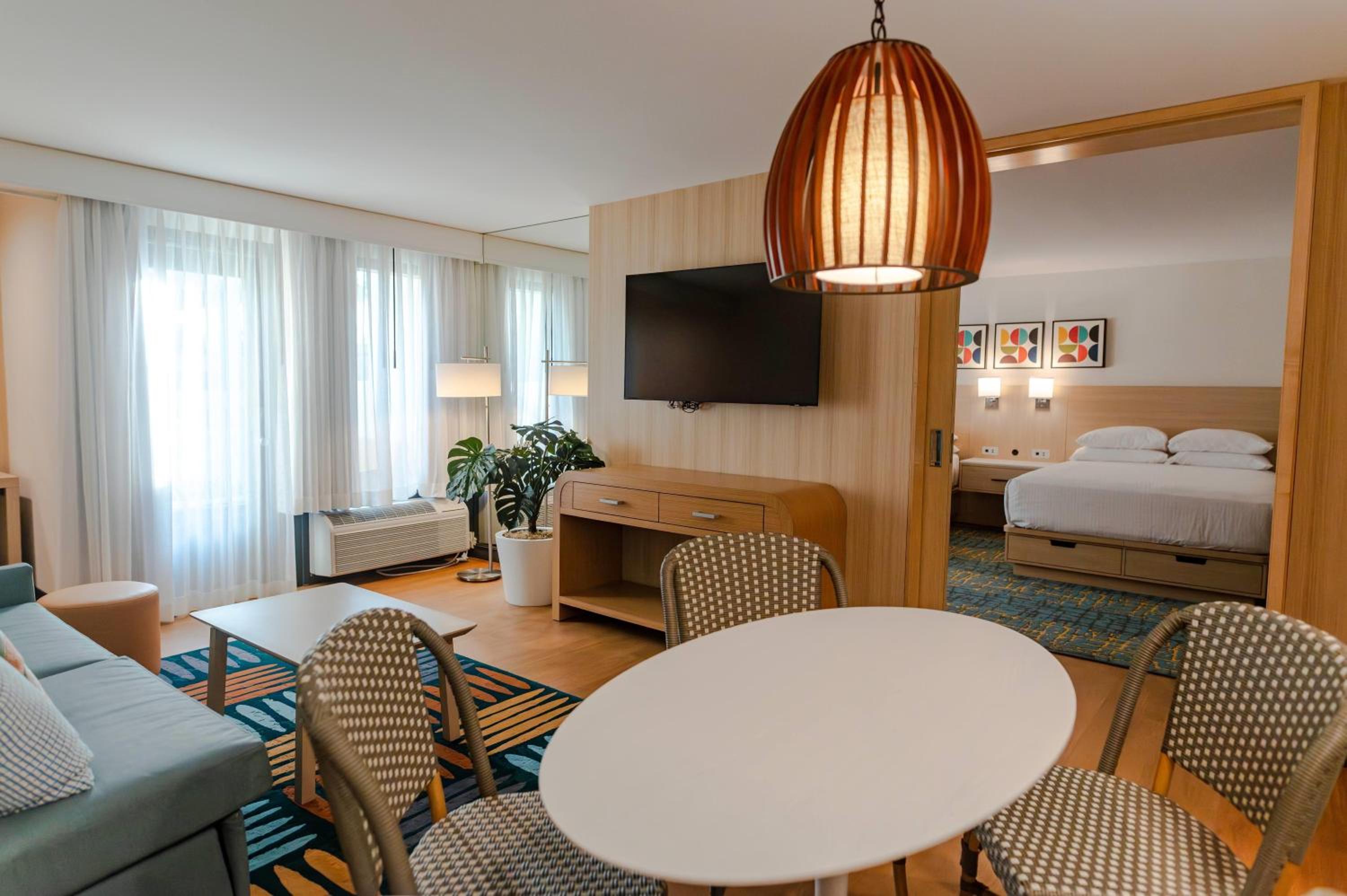 Concept Signature Family Suite