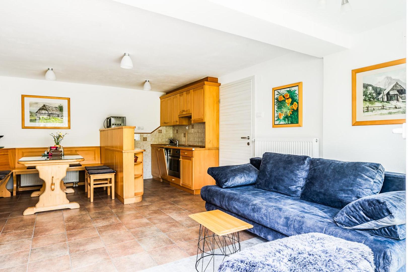 Two-Bedroom Apartment with Garden photo 3