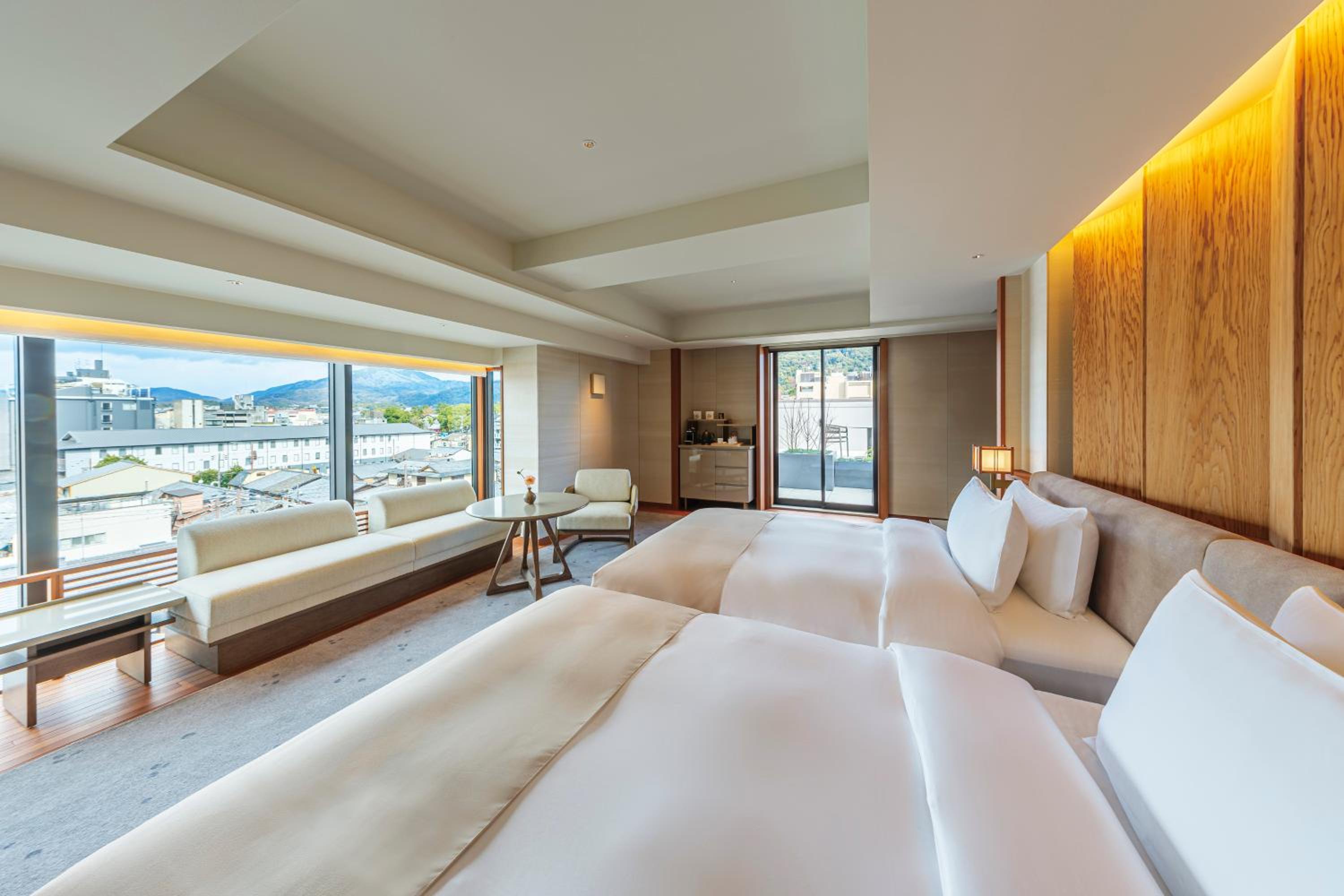 Grand Premier Twin Room with Balcony