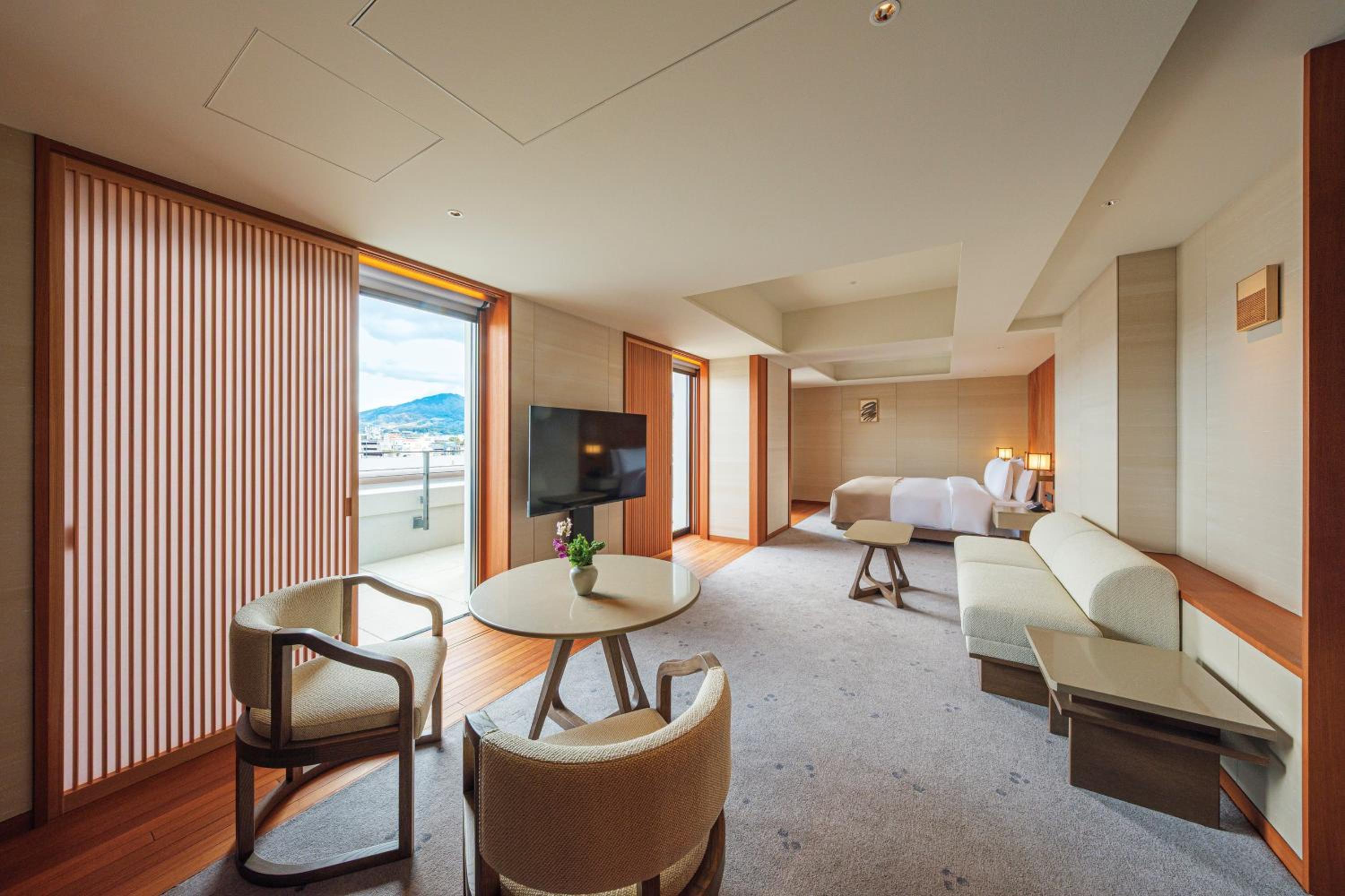 Junior Suite King with Balcony