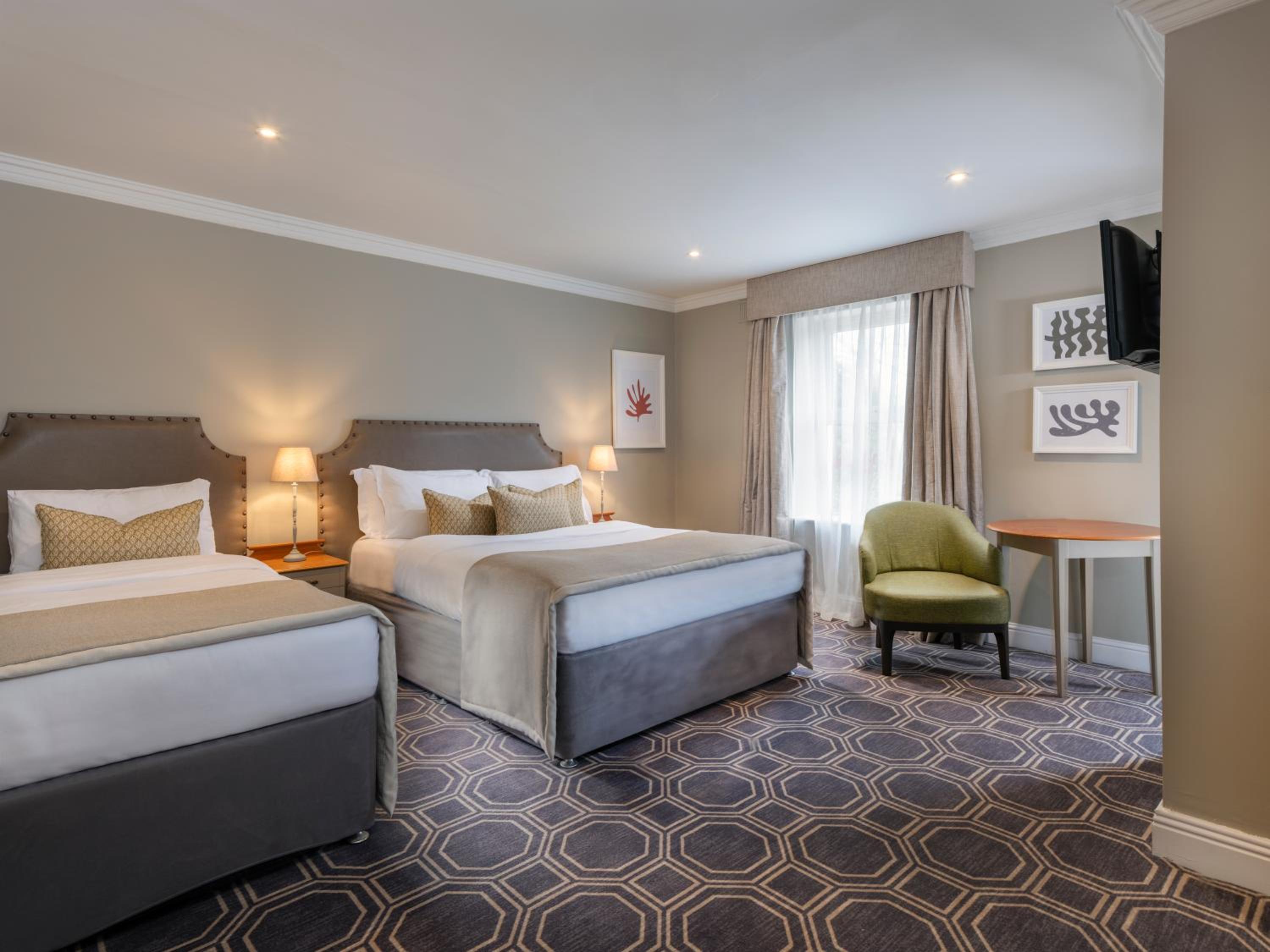 Twin Room - Photo 2