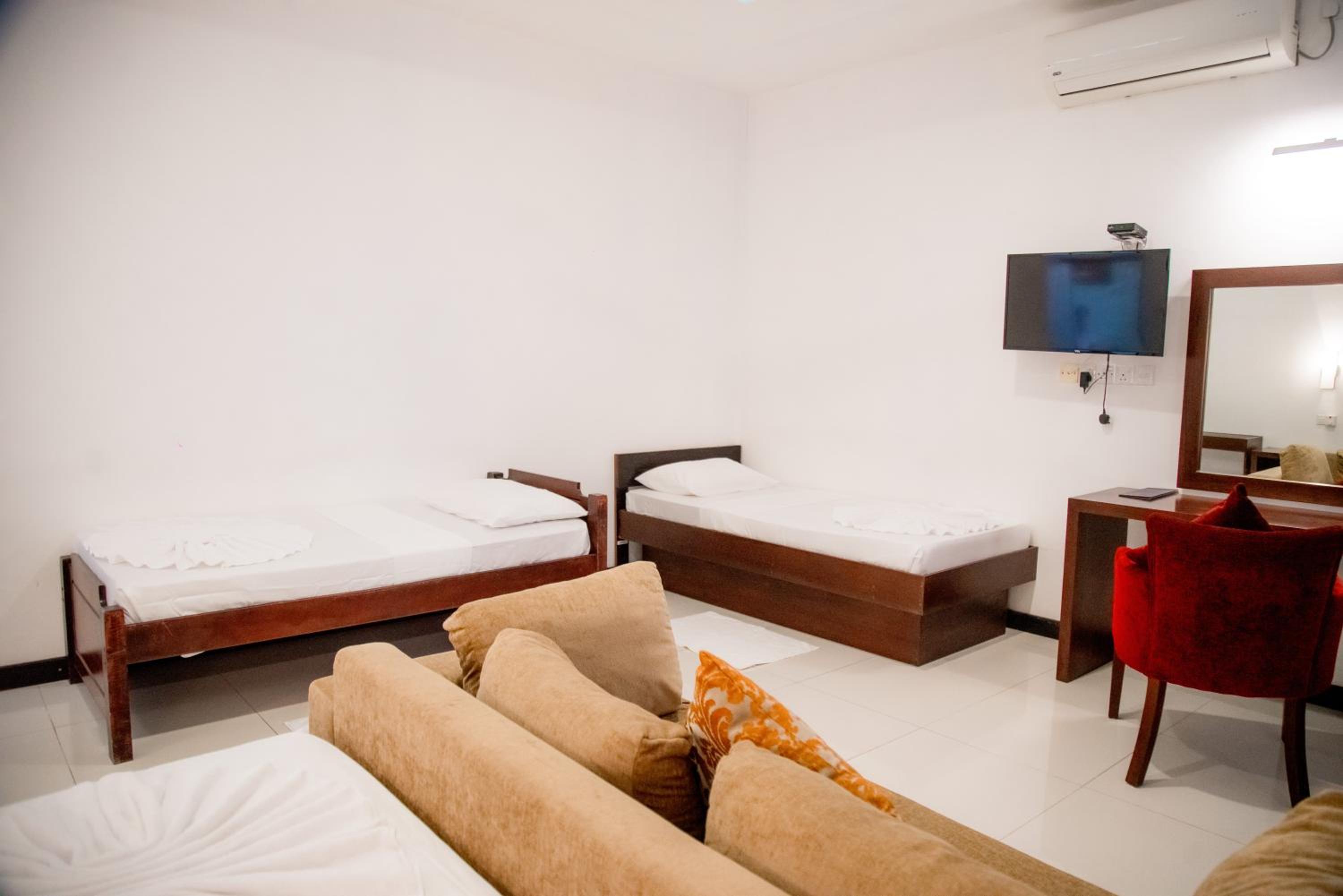 Family Suite - Photo 4