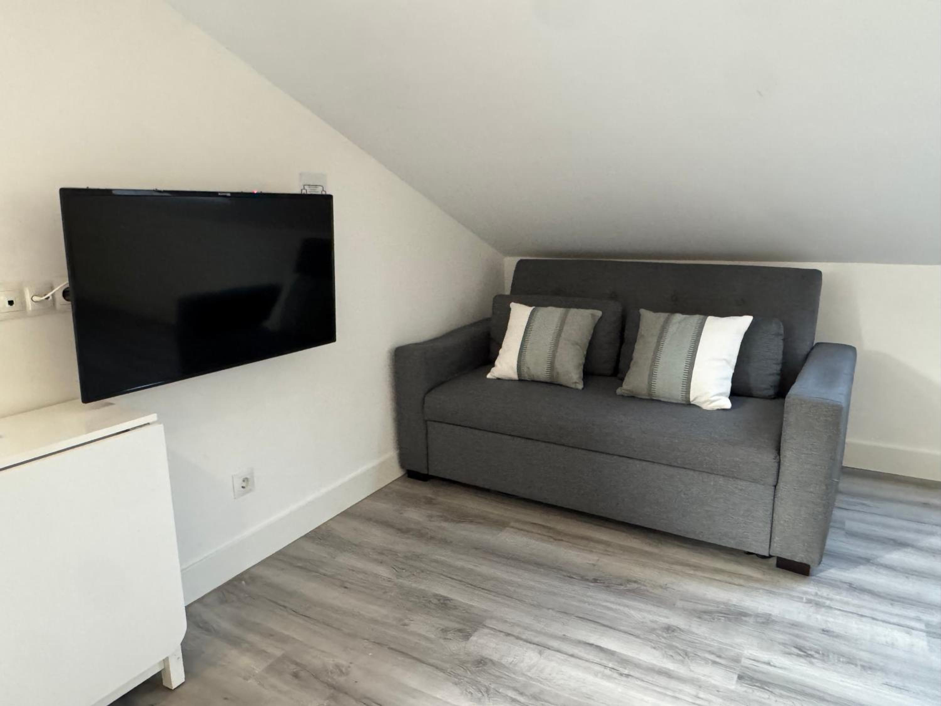 Studio - Split Level