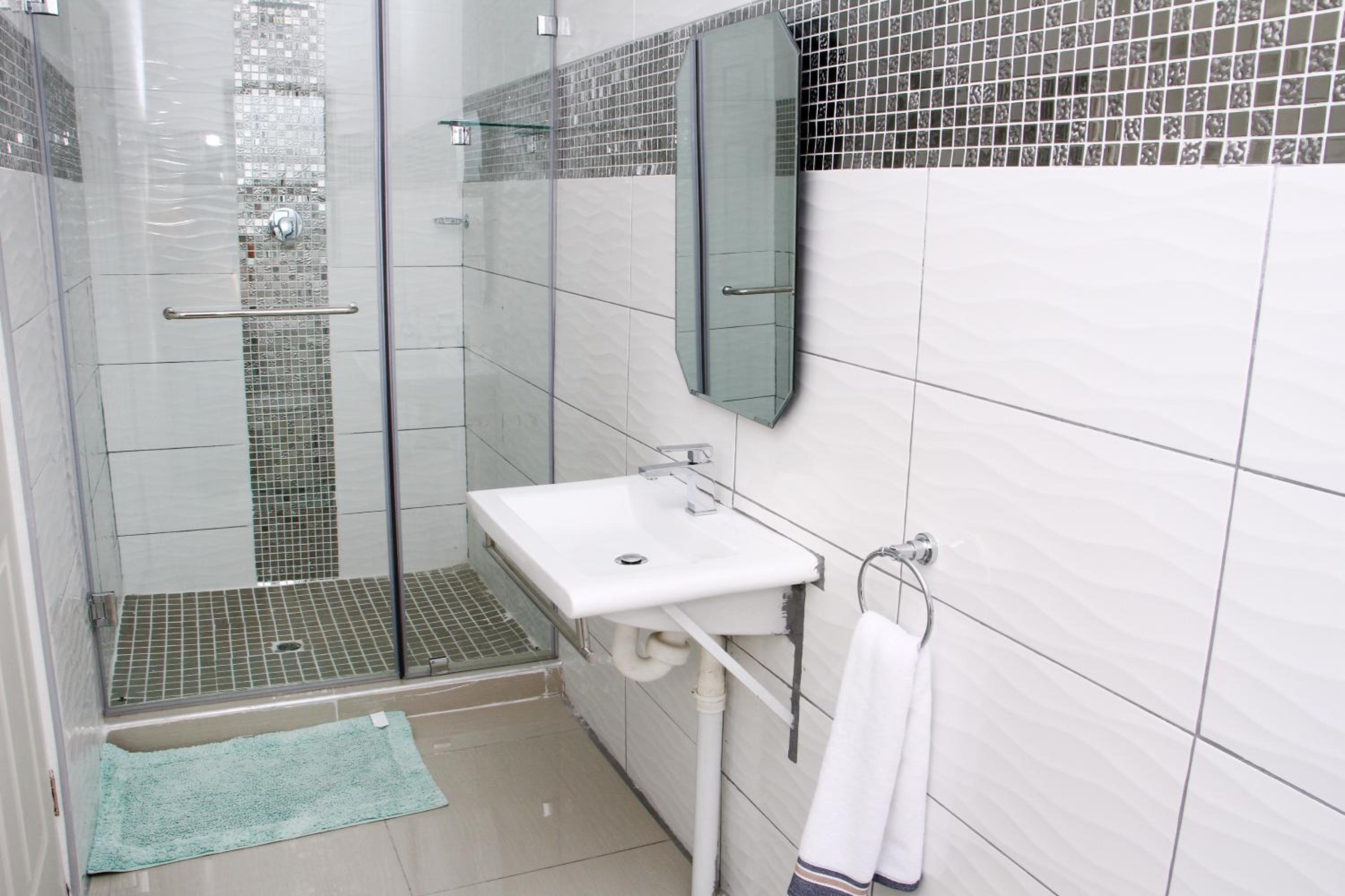 Standard Double Room with Two Double Beds photo 3