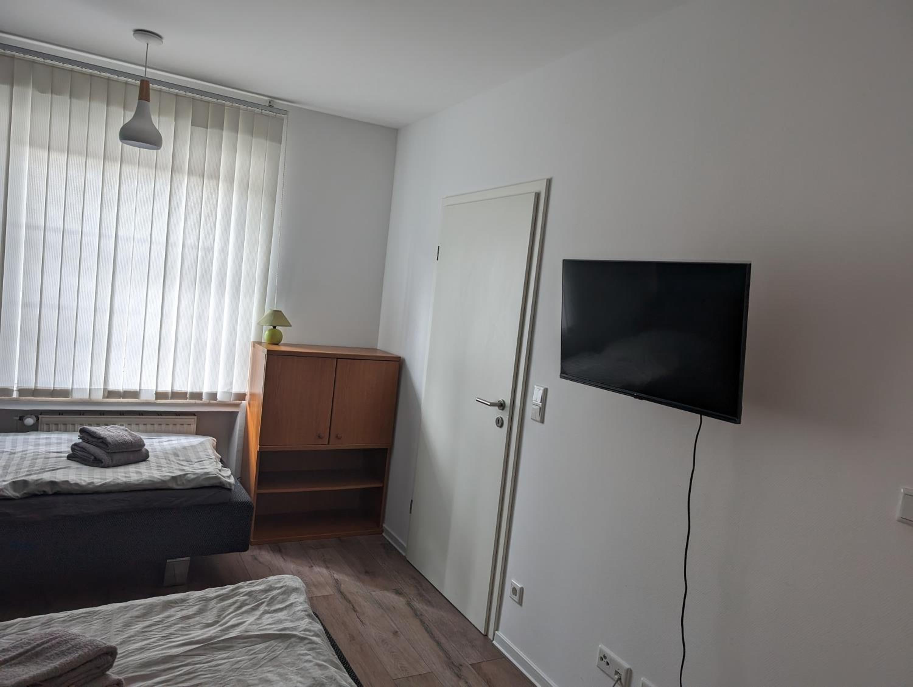 One-Bedroom Apartment 301 photo 2