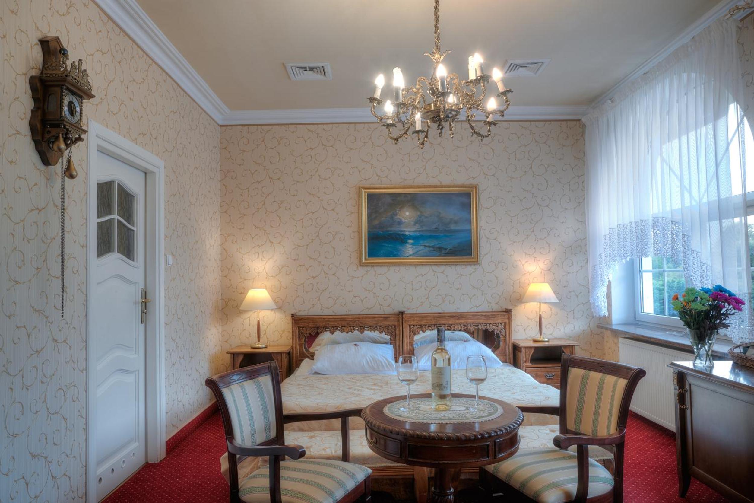 Apartment (2 Adults)