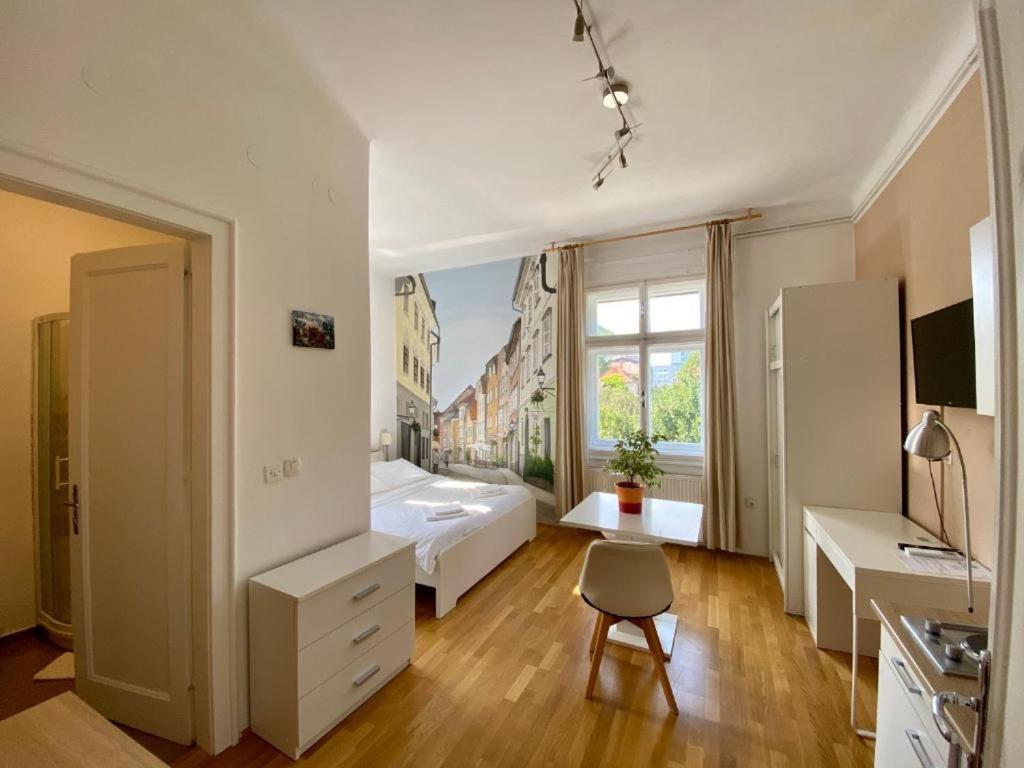 Classic Triple Room
