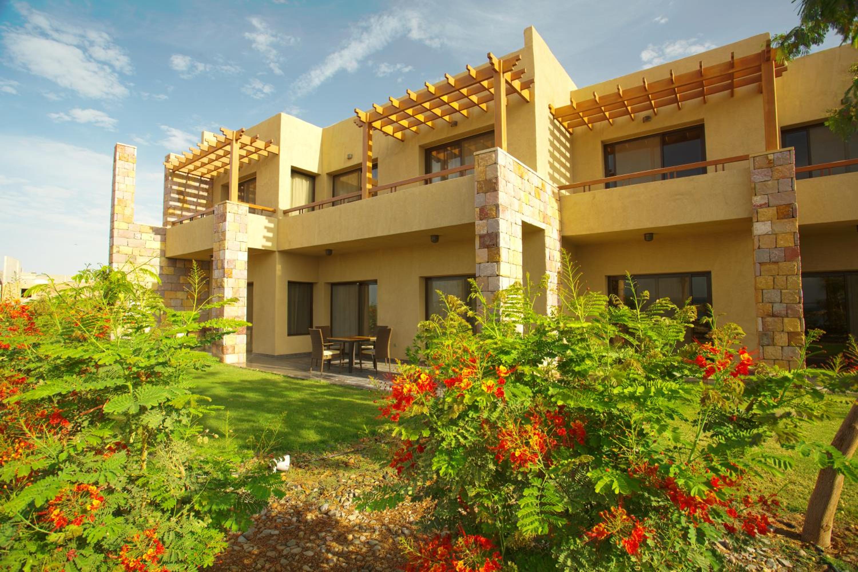 Three-Bedroom Villa photo 1