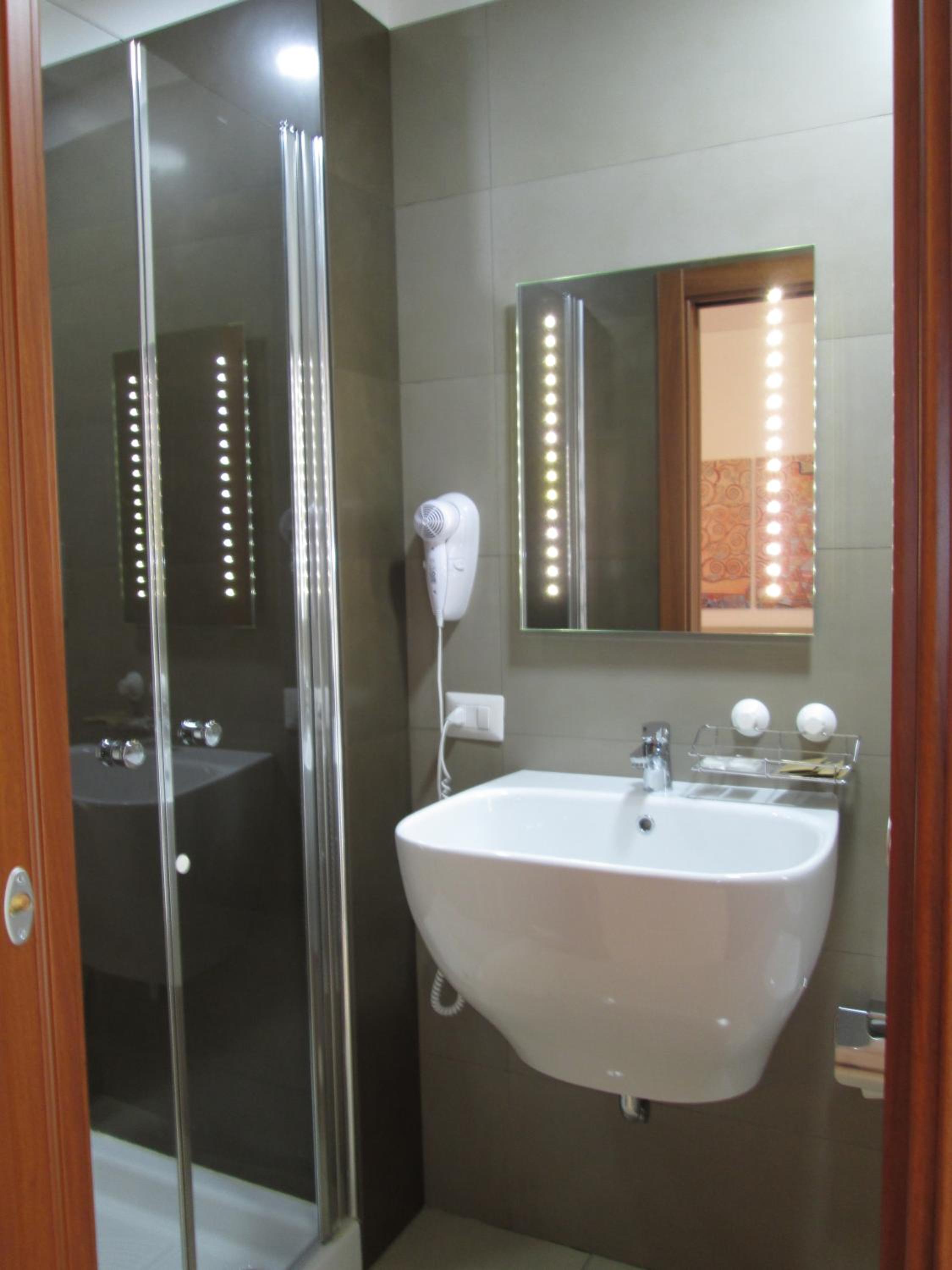 Economy Quadruple Room