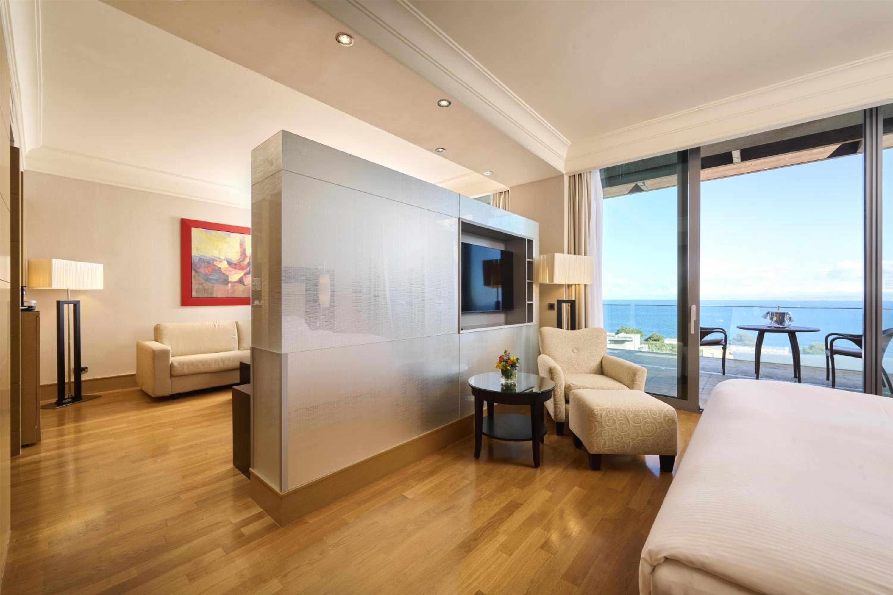 Junior Suite Sea View photo 3
