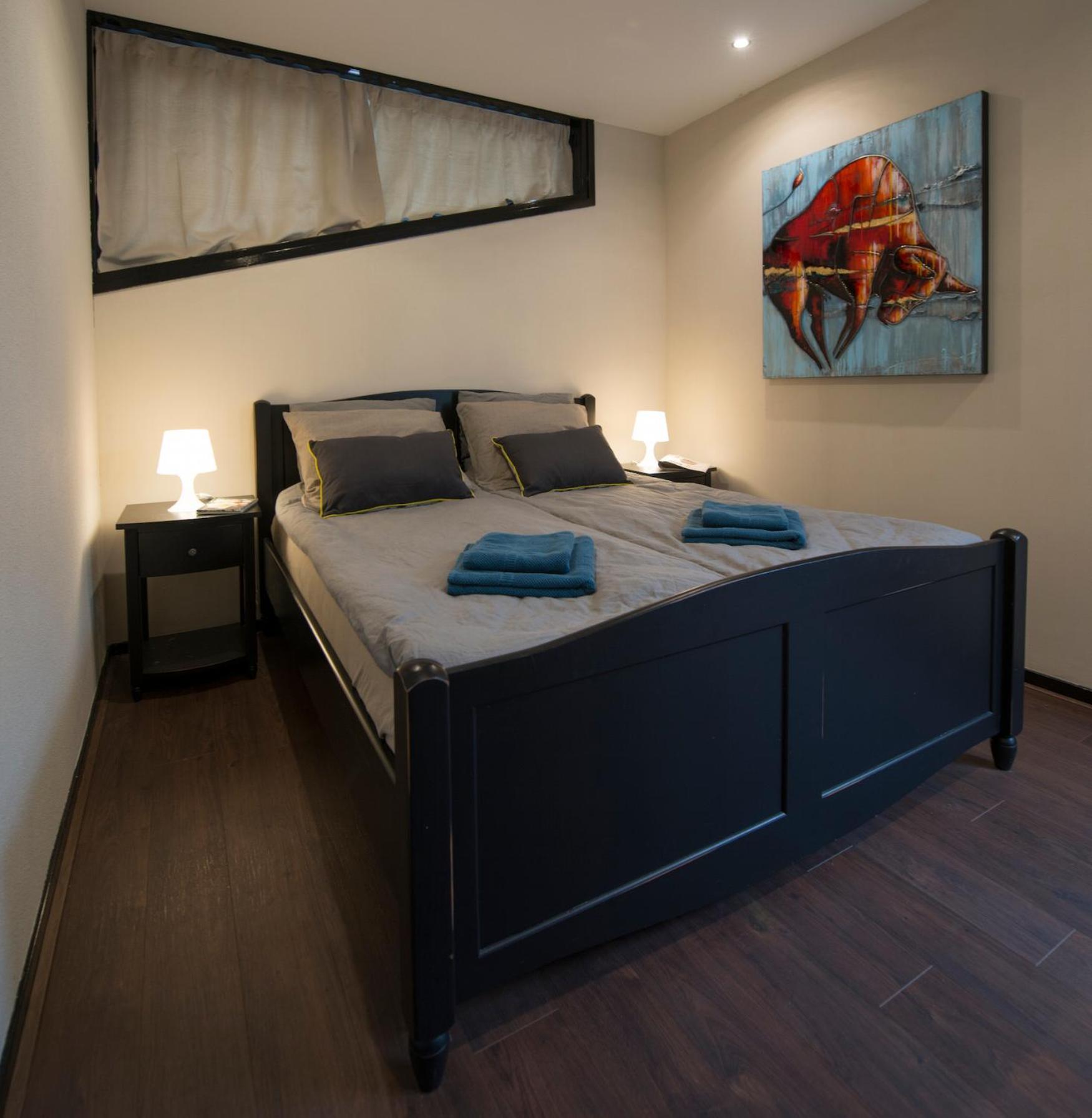 Two-Bedroom Apartment - Photo 6
