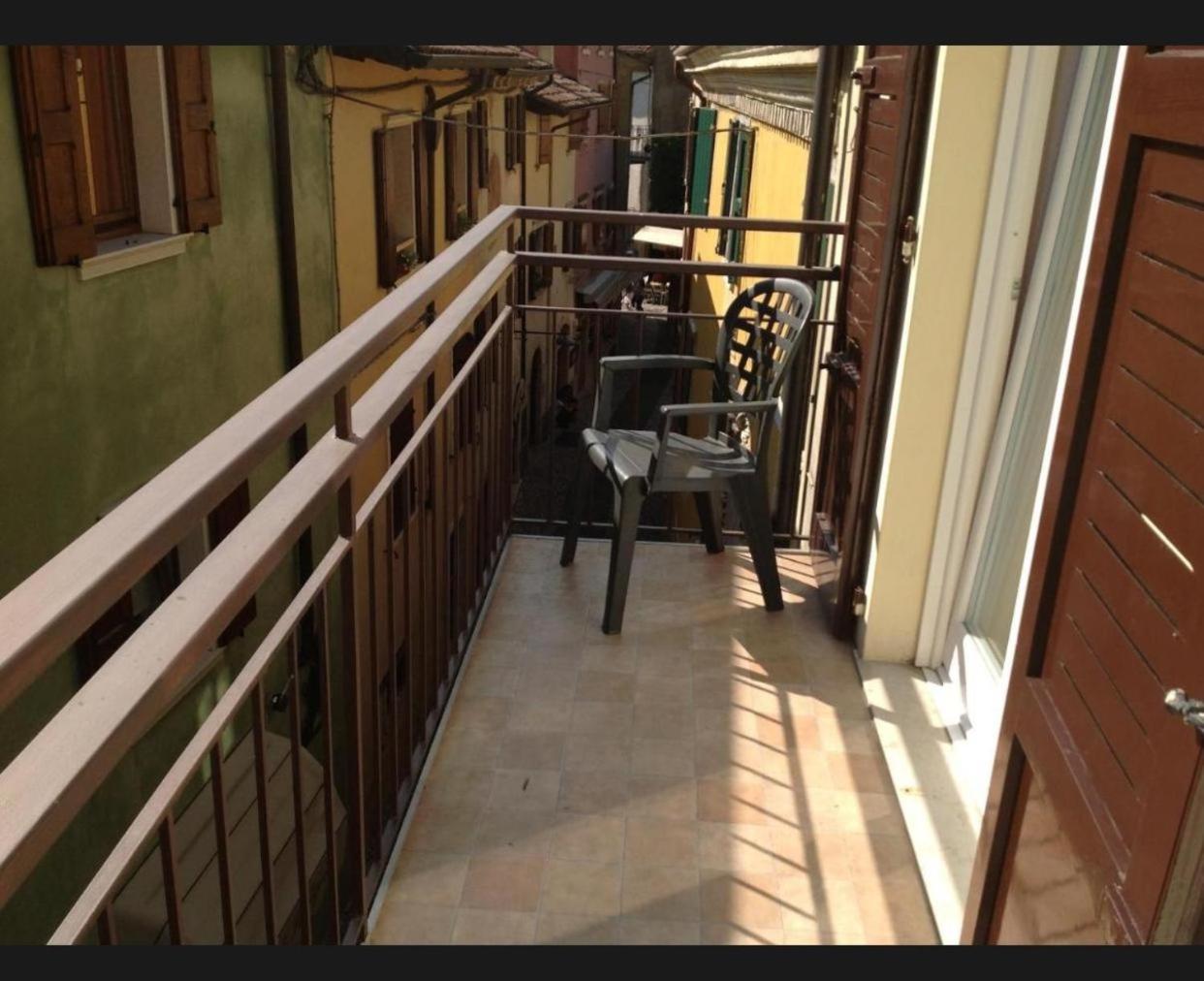 One-Bedroom Apartment with Balcony photo 3