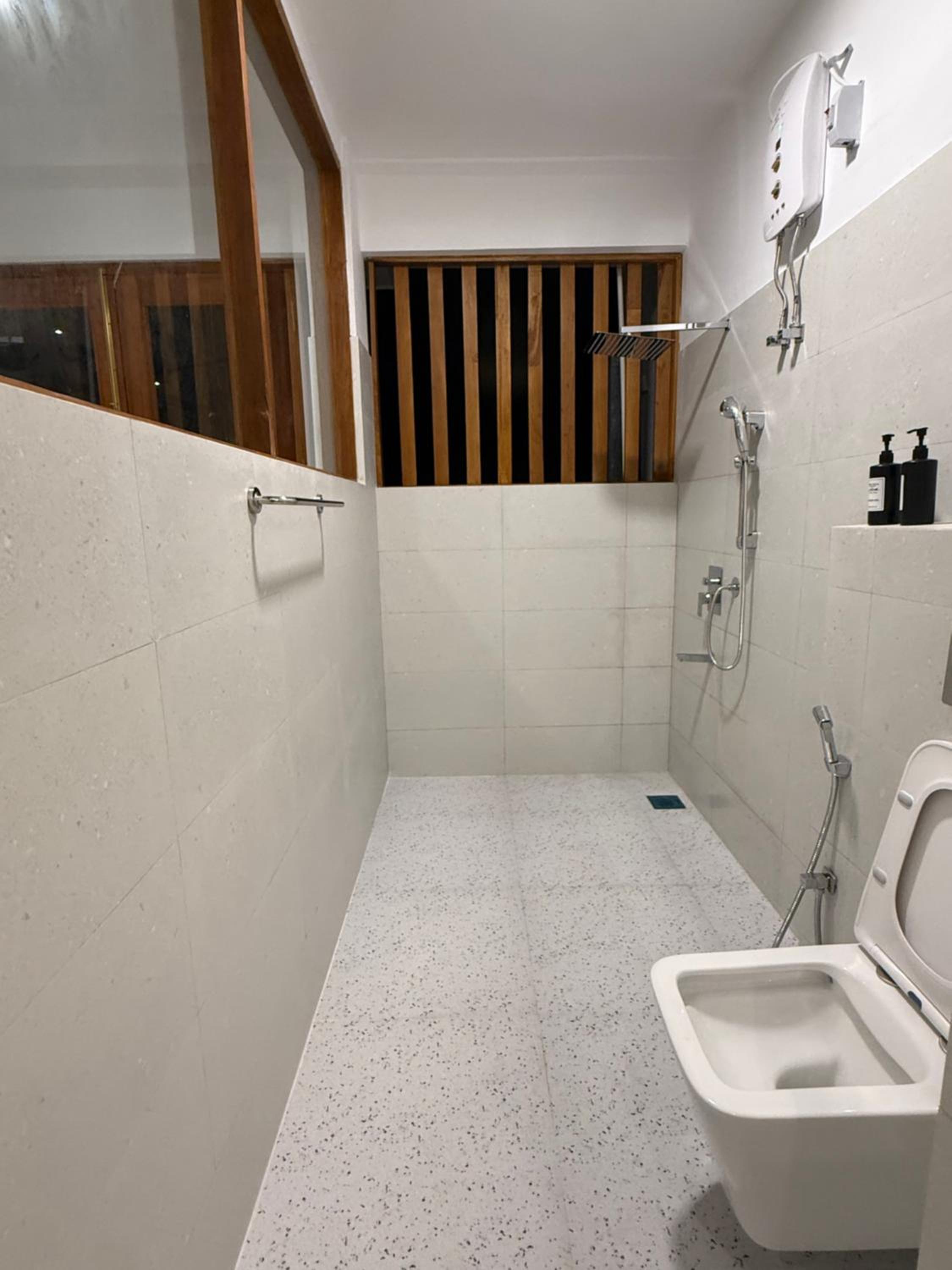 Deluxe Double Room with Balcony photo 3