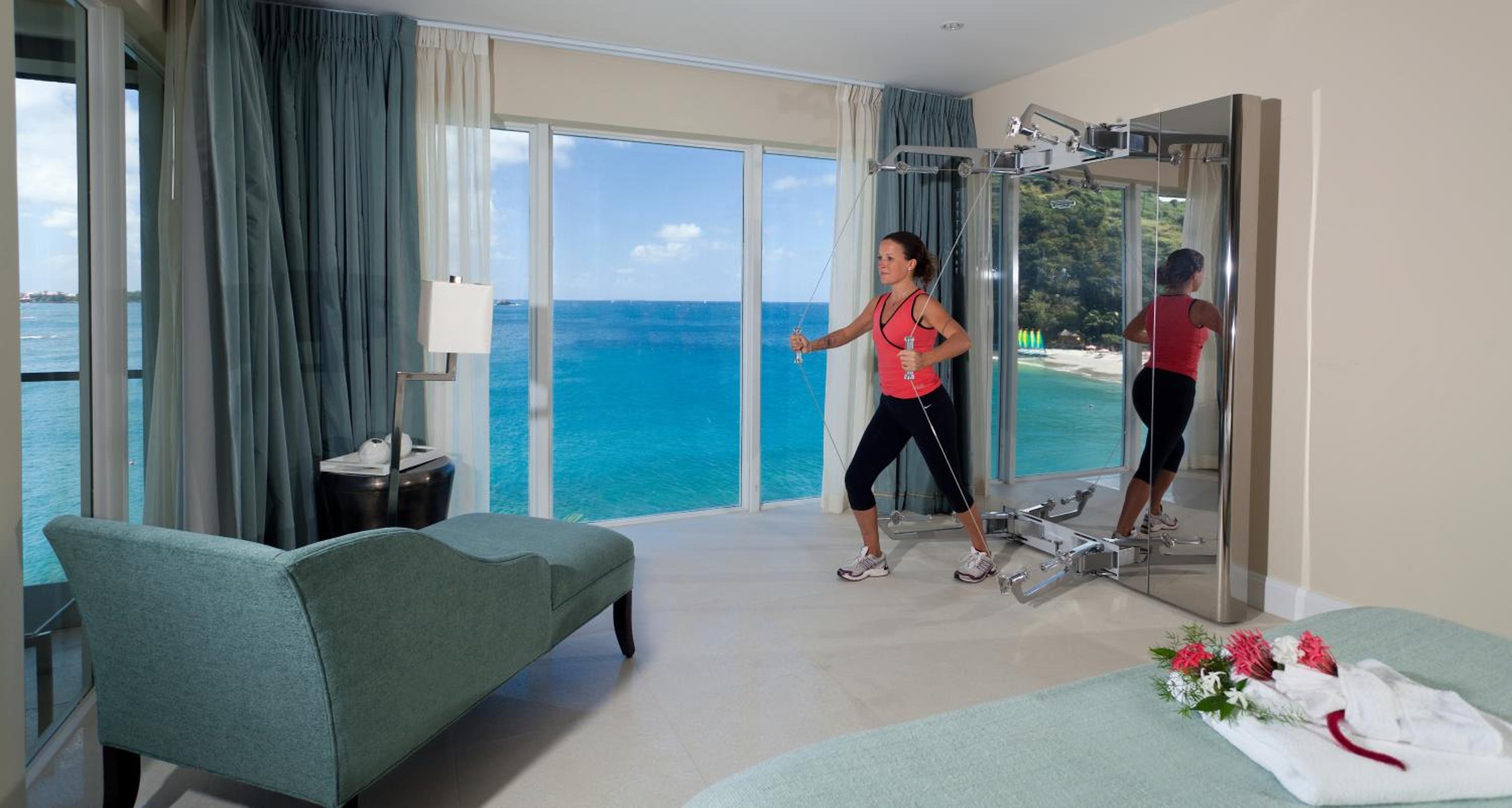 Suite with Balcony and 1 hour daily spa treatment photo 1