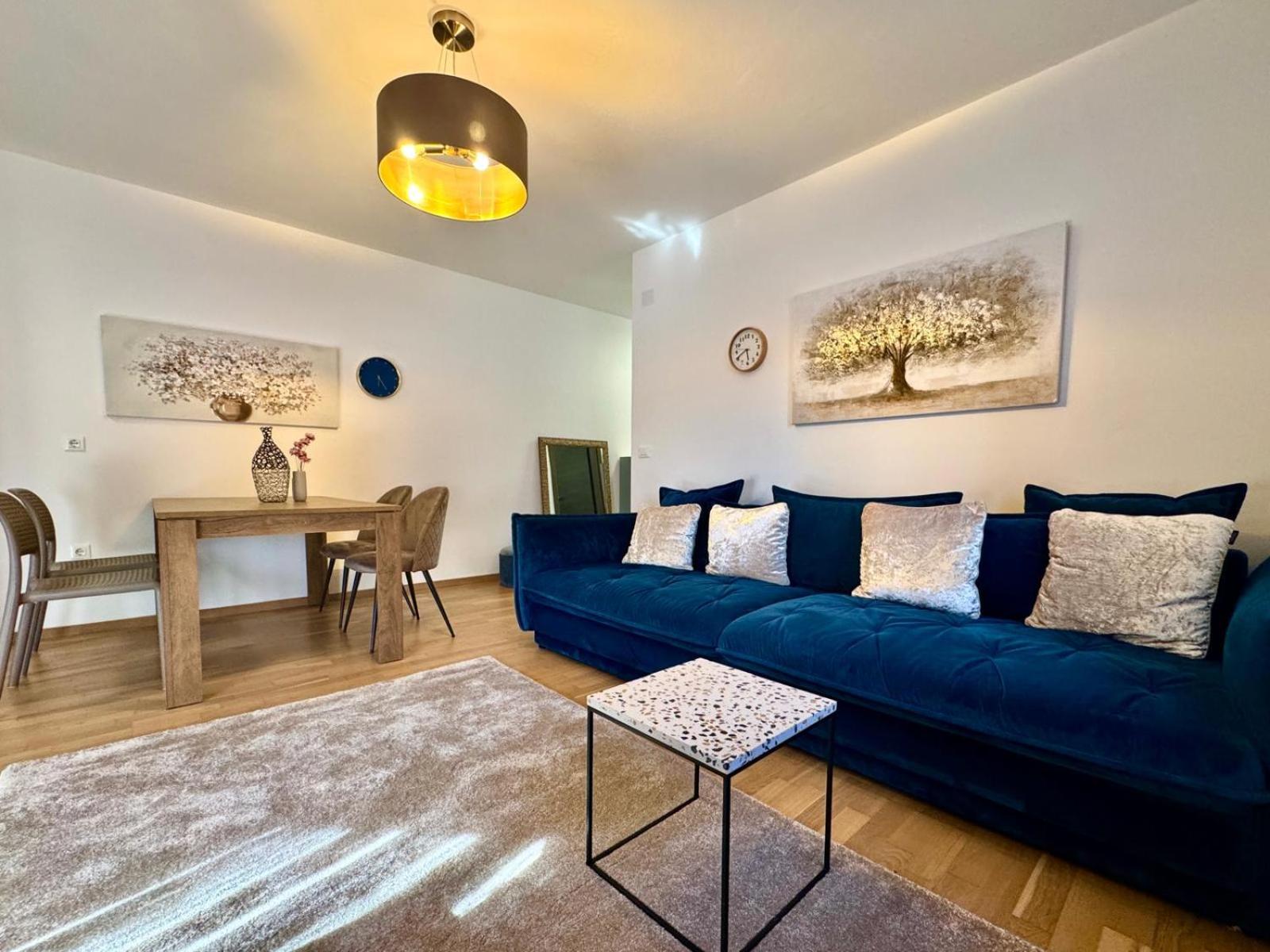 One-Bedroom Apartment with Terrace