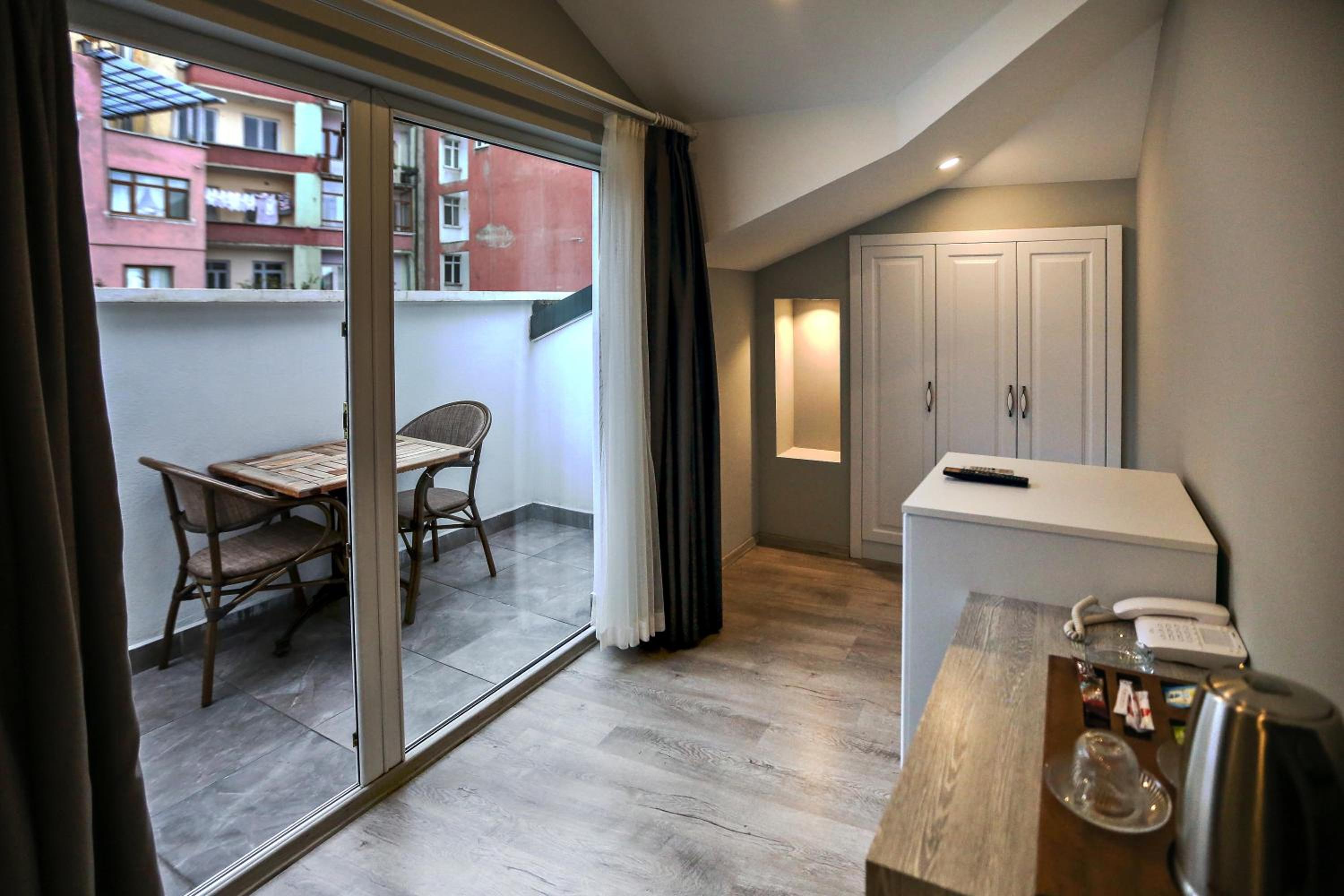 Double Room with Terrace photo 3