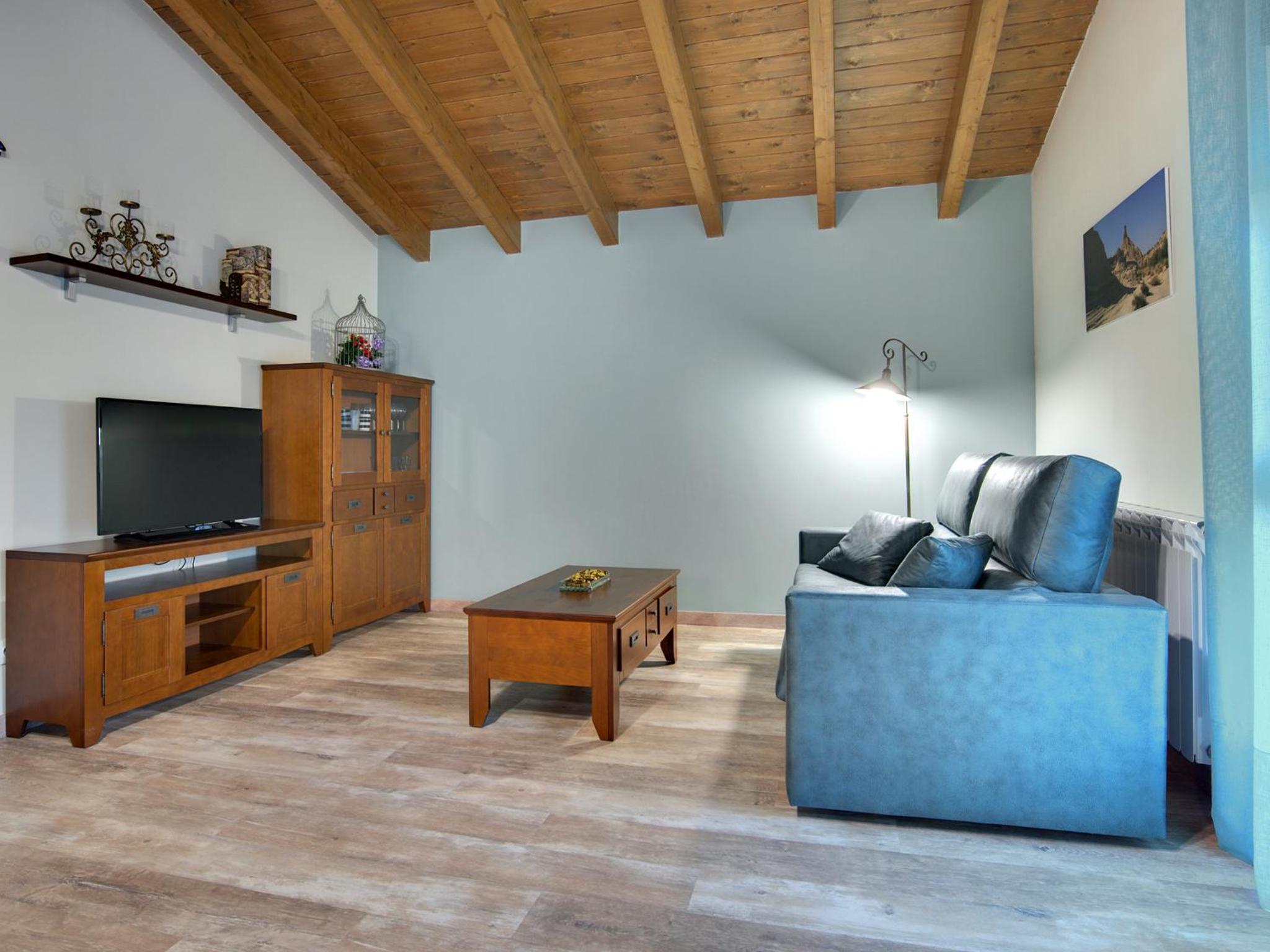 Apartment with Mountain View photo 3