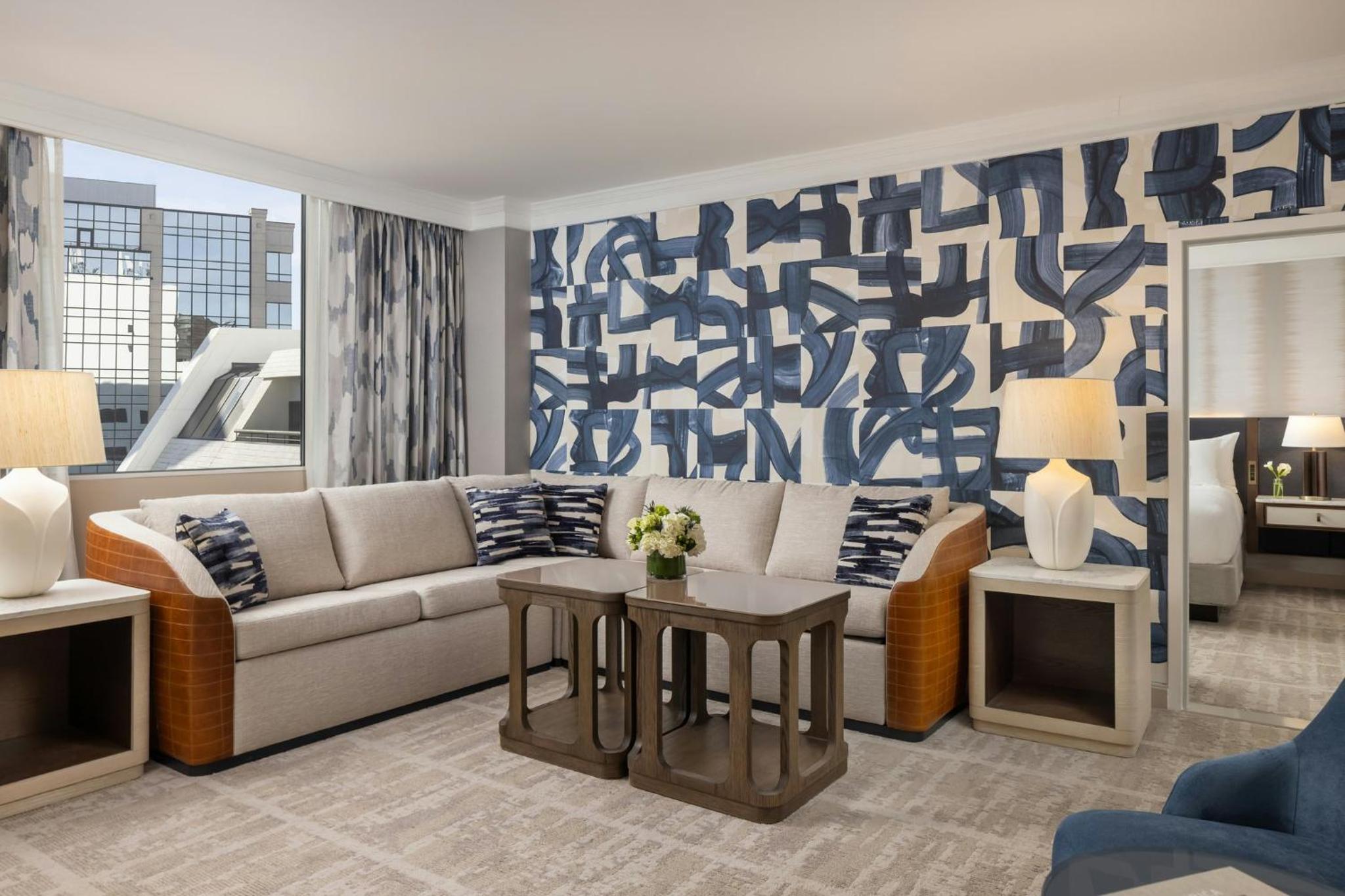Deluxe Family Suite