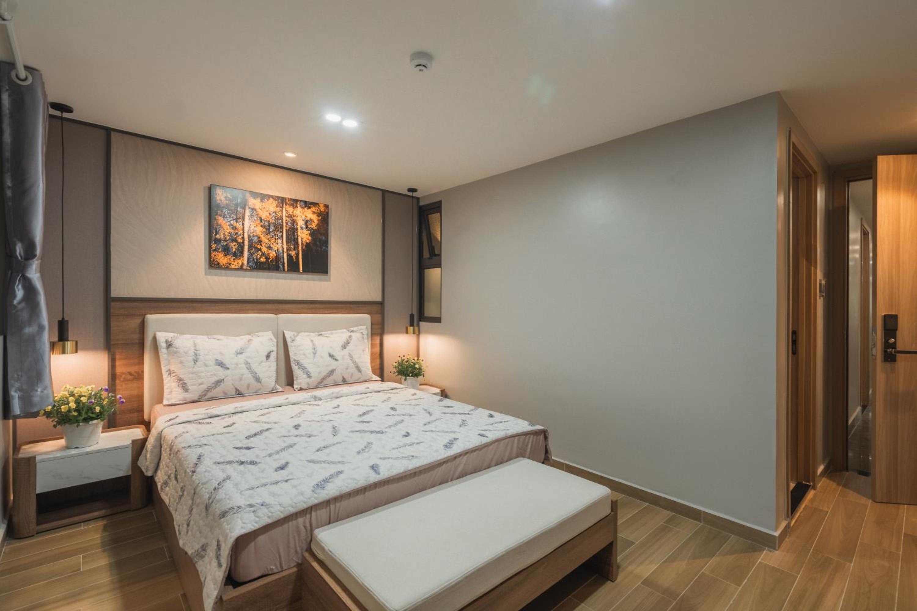 Standard King Room photo 3