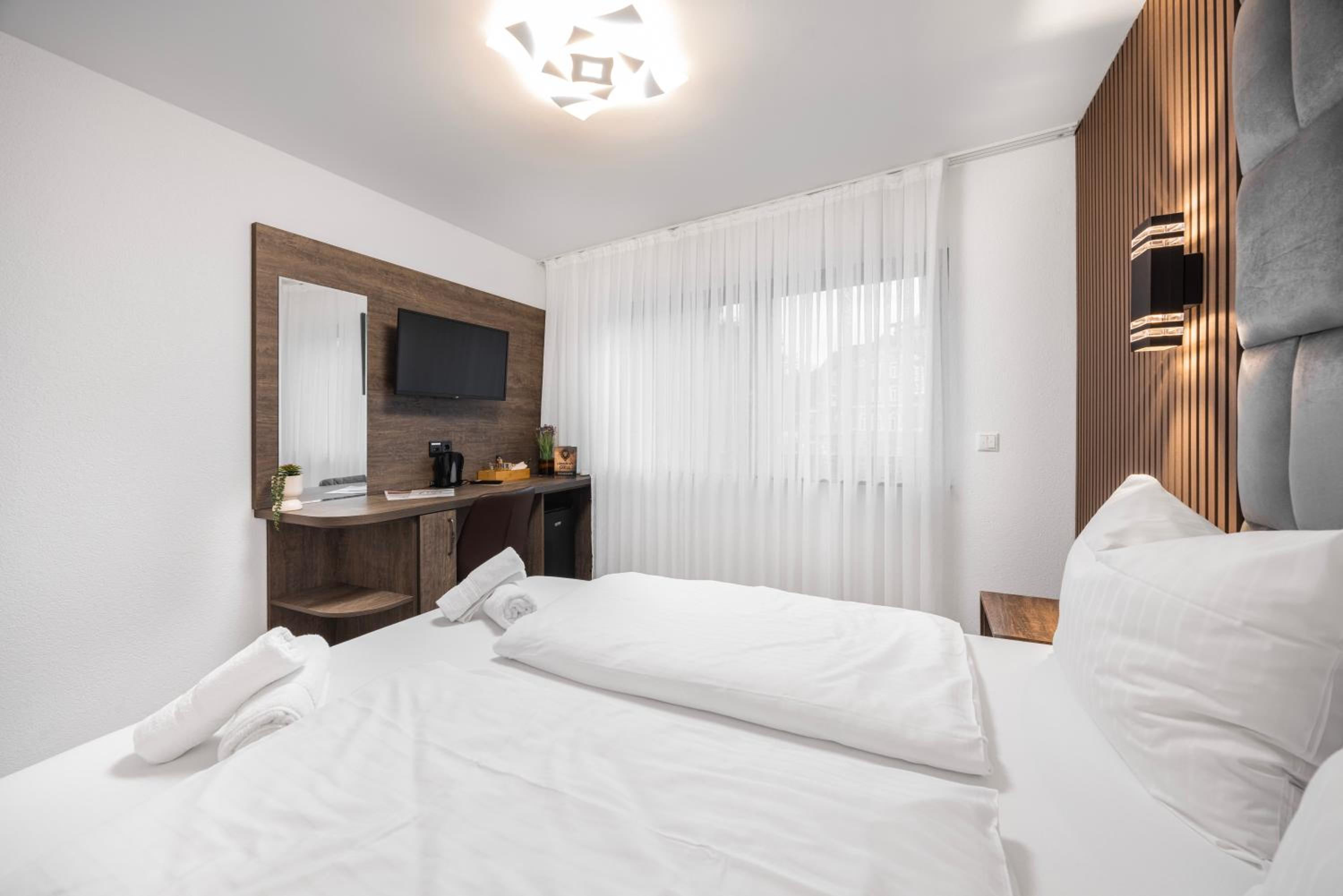 Double Room with Private Bathroom photo 1
