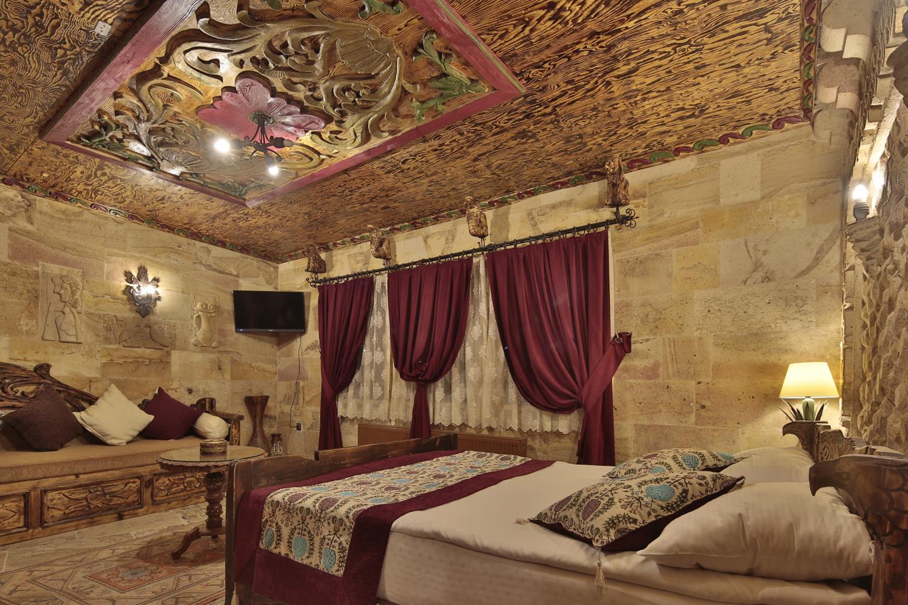 Suite - Photo 2