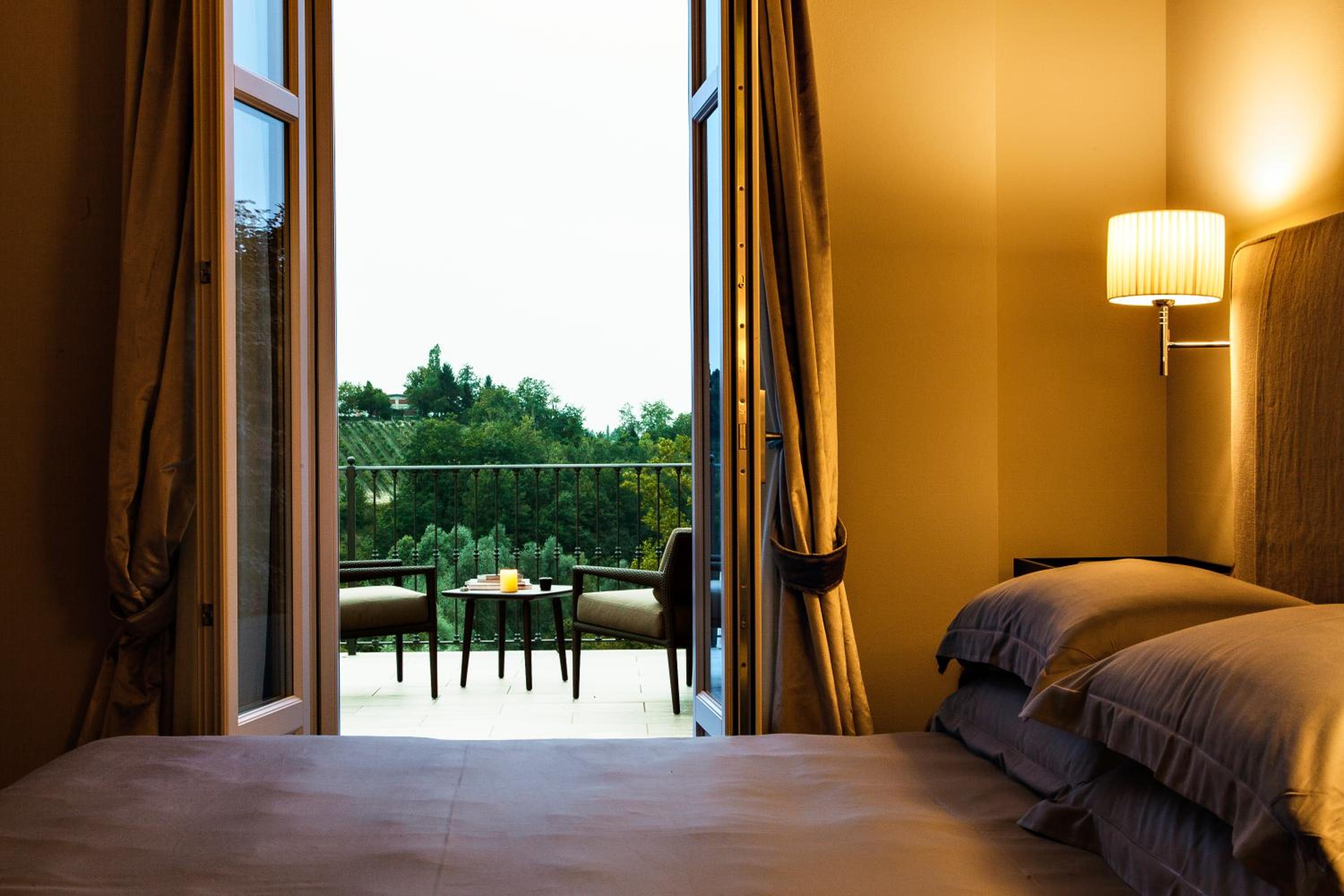 Deluxe Double Room with Terrace photo 2