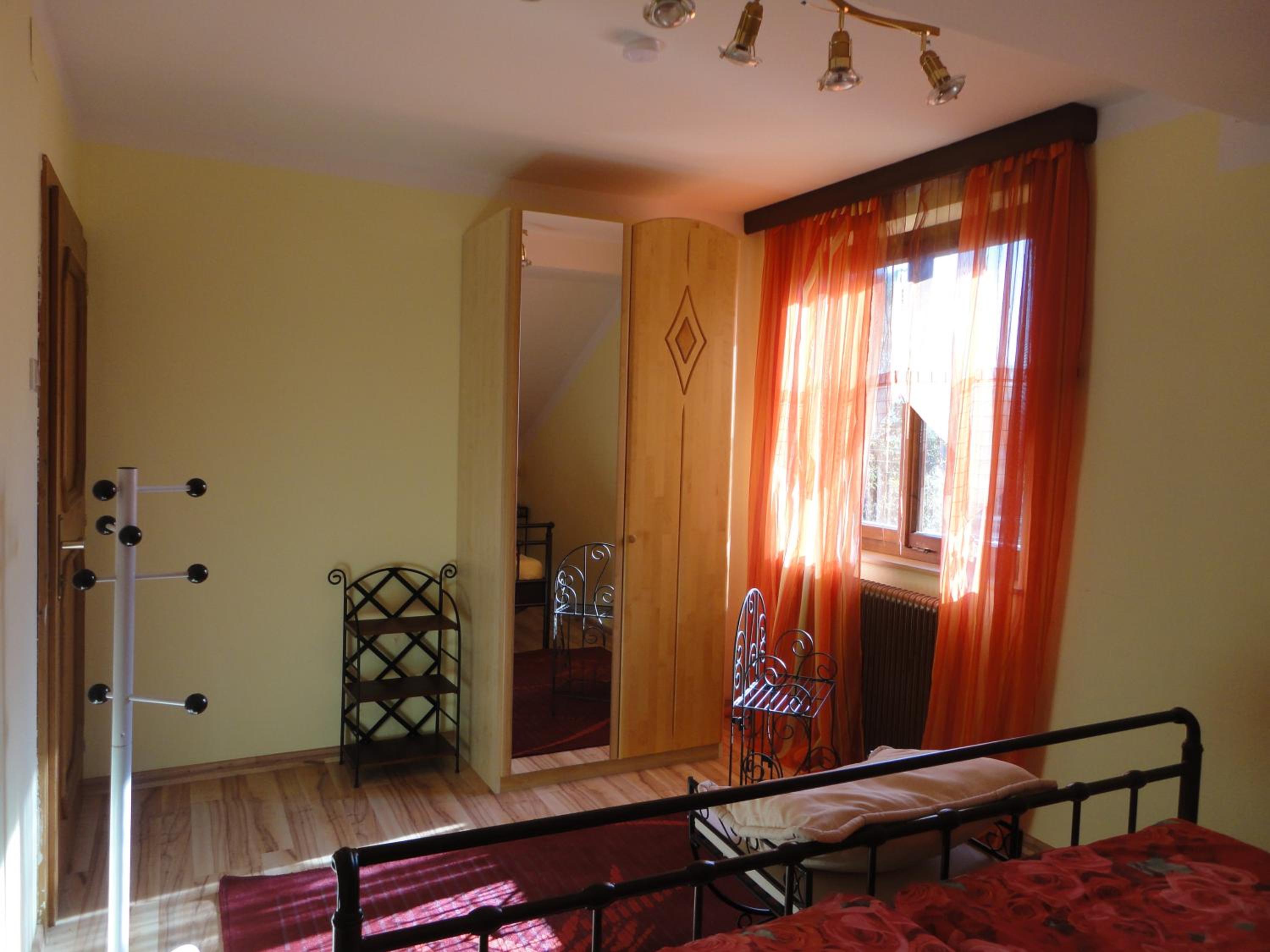 Apartment with Garden View - Attic - L3