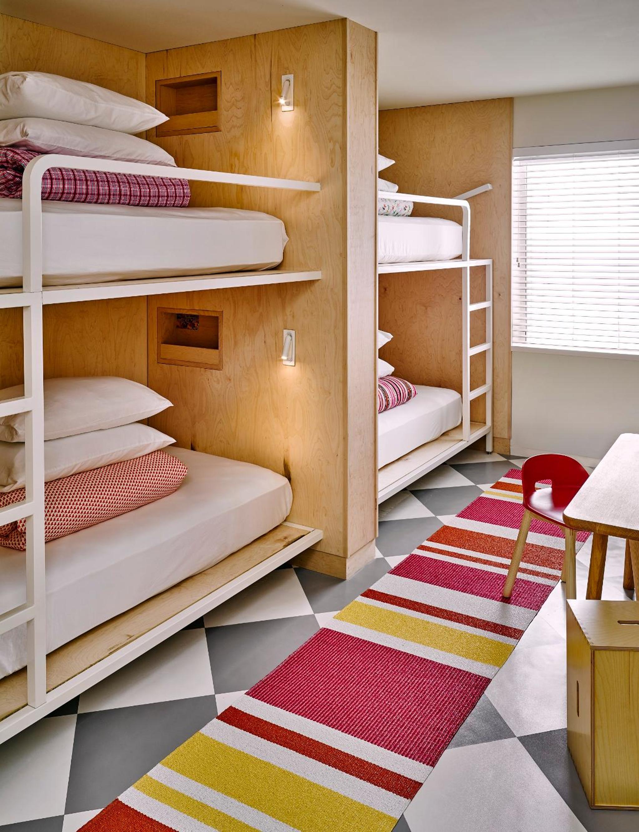 Quad Room with Bunk Beds  photo 2